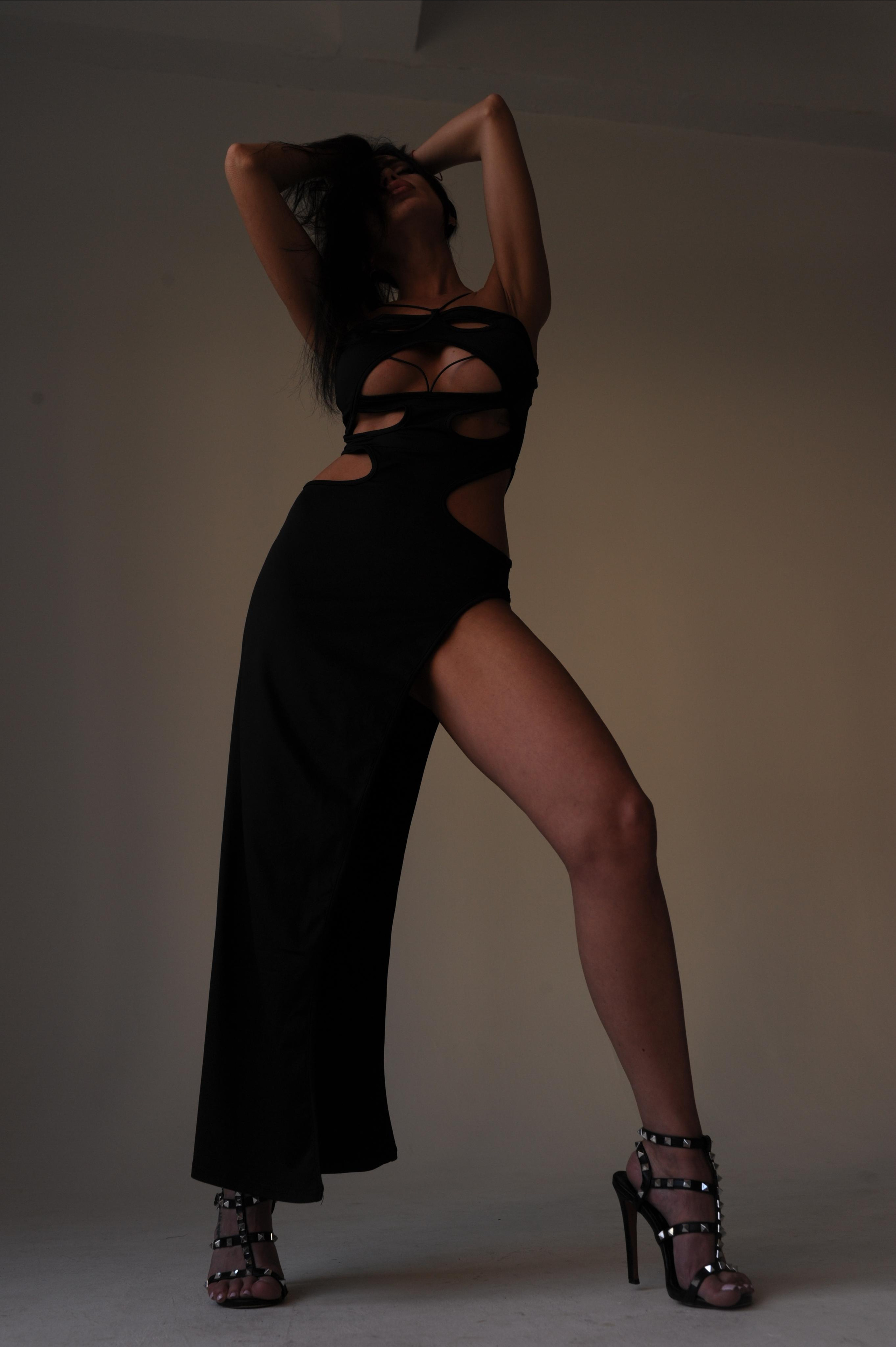 Фотосессия в стиле минимализм. Александр Mr.Brass — фотографирую женский портрет в Москве