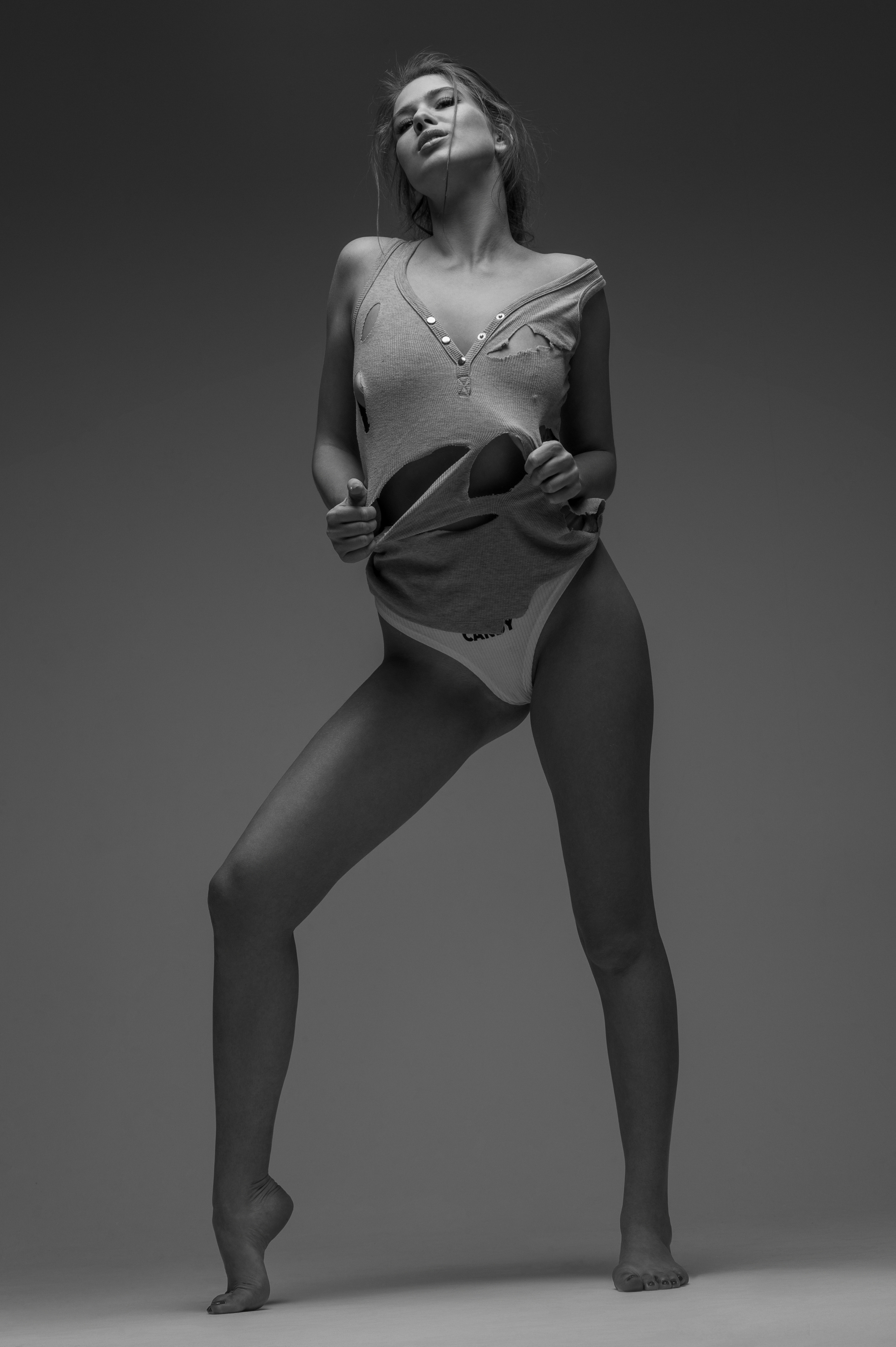 Фотосессия в стиле минимализм. Александр Mr.Brass — фотографирую женский портрет в Москве