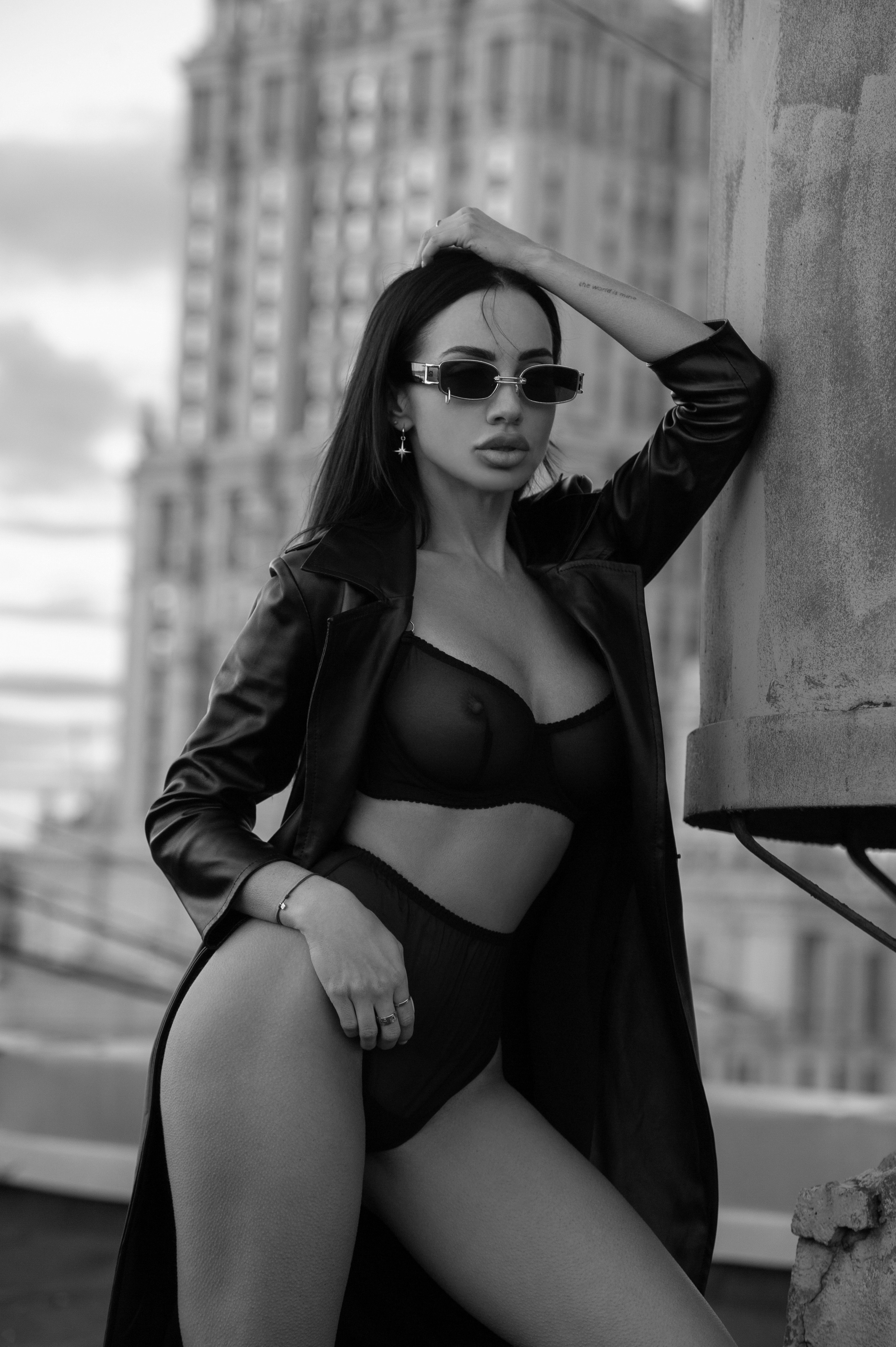 Фотосессия на крыше. Александр Mr.Brass — фотографирую женский портрет в Москве