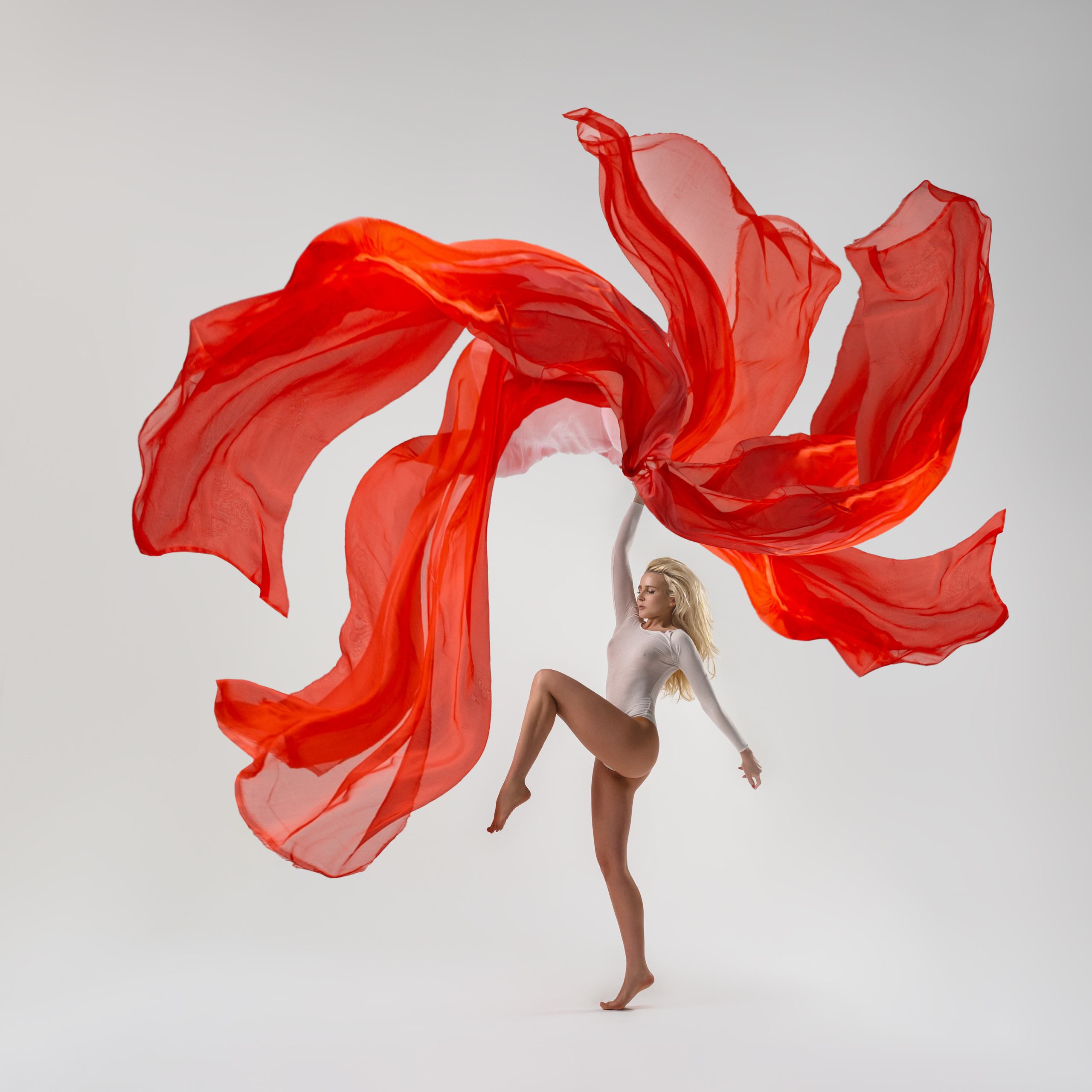 Фотосессия танца. Александр Mr.Brass — фотографирую женский портрет в Москве