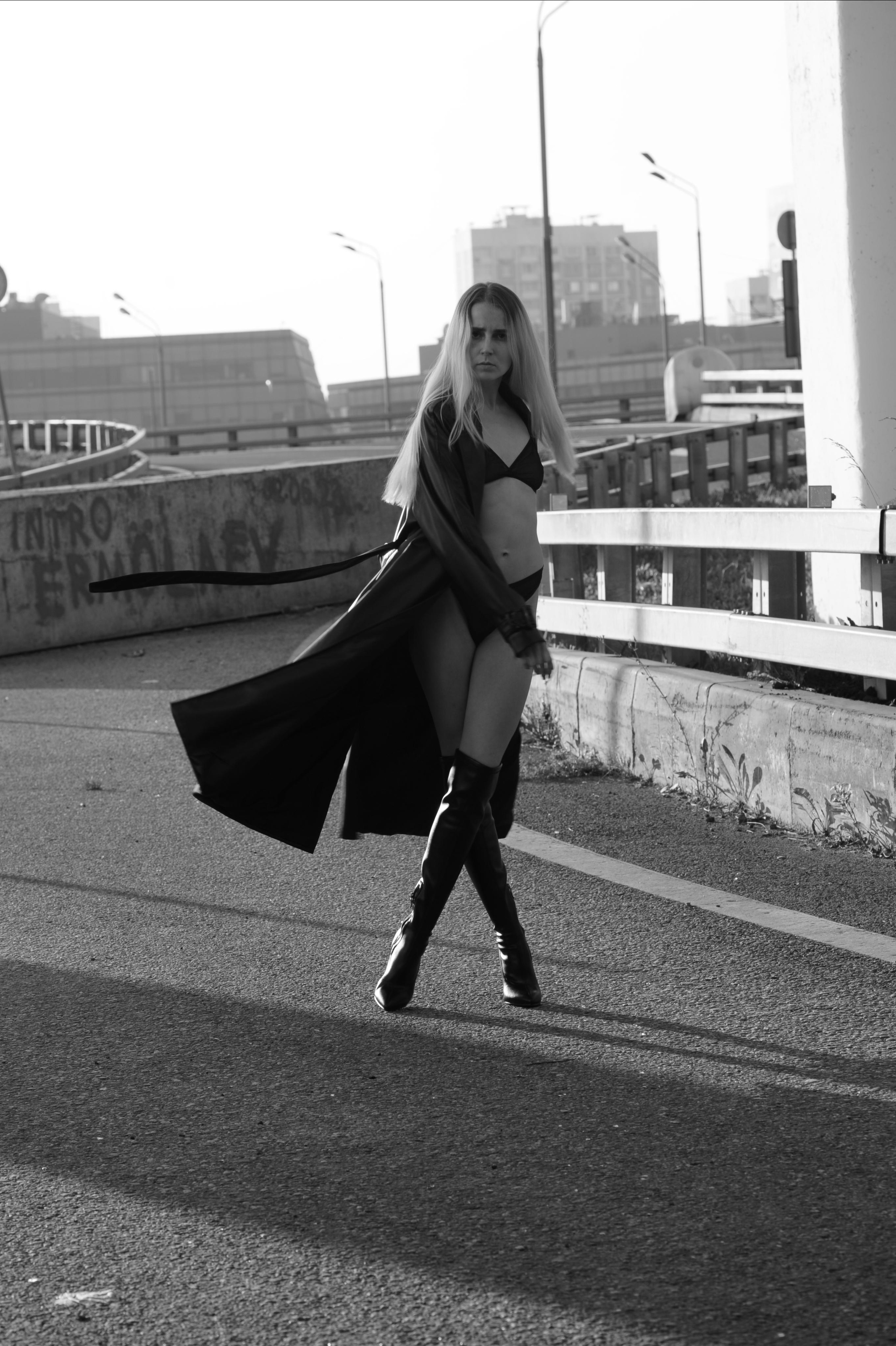 Прогулочная съемка. Александр Mr.Brass — фотографирую женский портрет в Москве