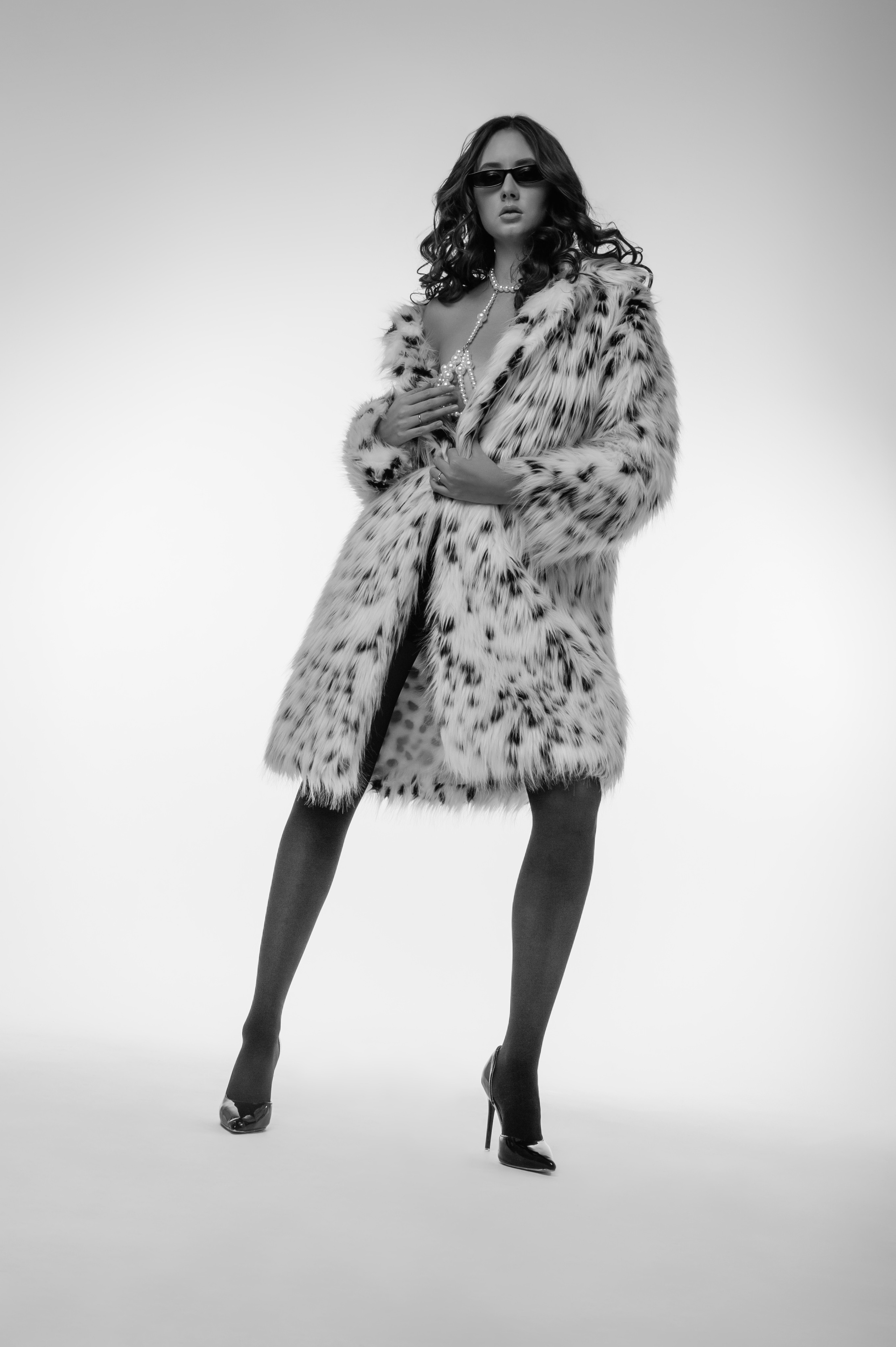 Фотосессия в стиле минимализм. Александр Mr.Brass — фотографирую женский портрет в Москве