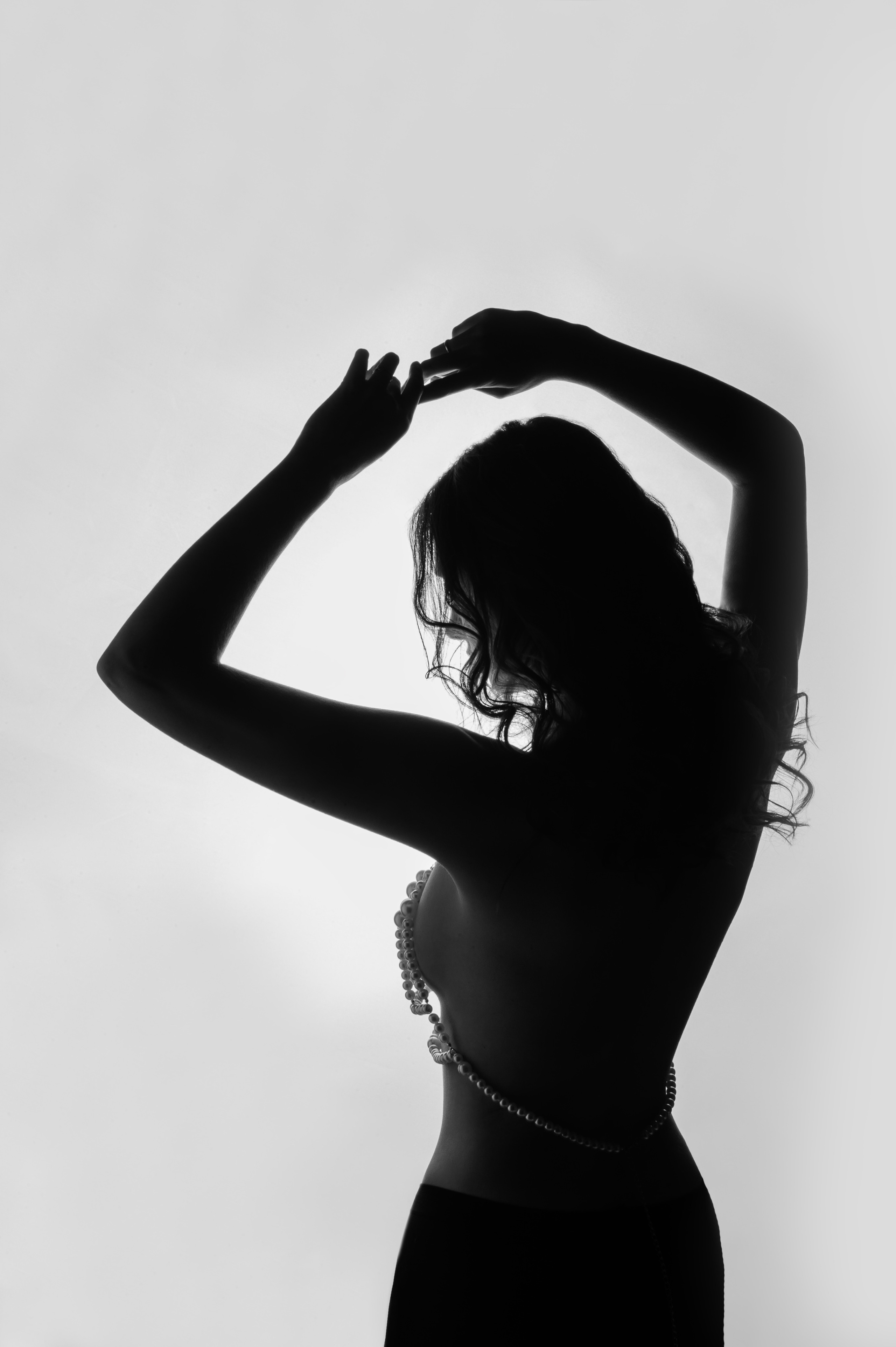 Фотосессия в стиле минимализм. Александр Mr.Brass — фотографирую женский портрет в Москве