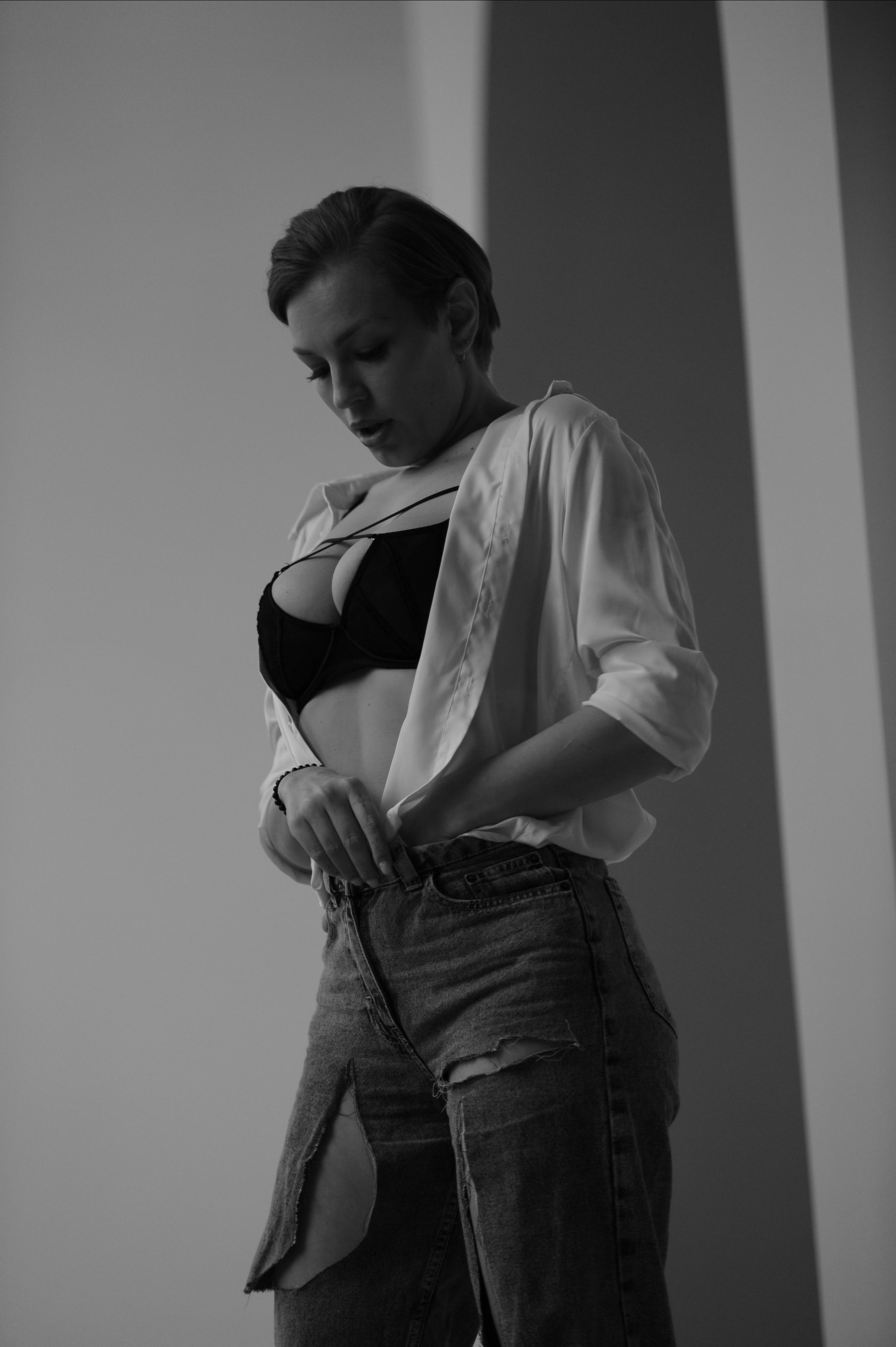 Фотосессия в стиле минимализм. Александр Mr.Brass — фотографирую женский портрет в Москве