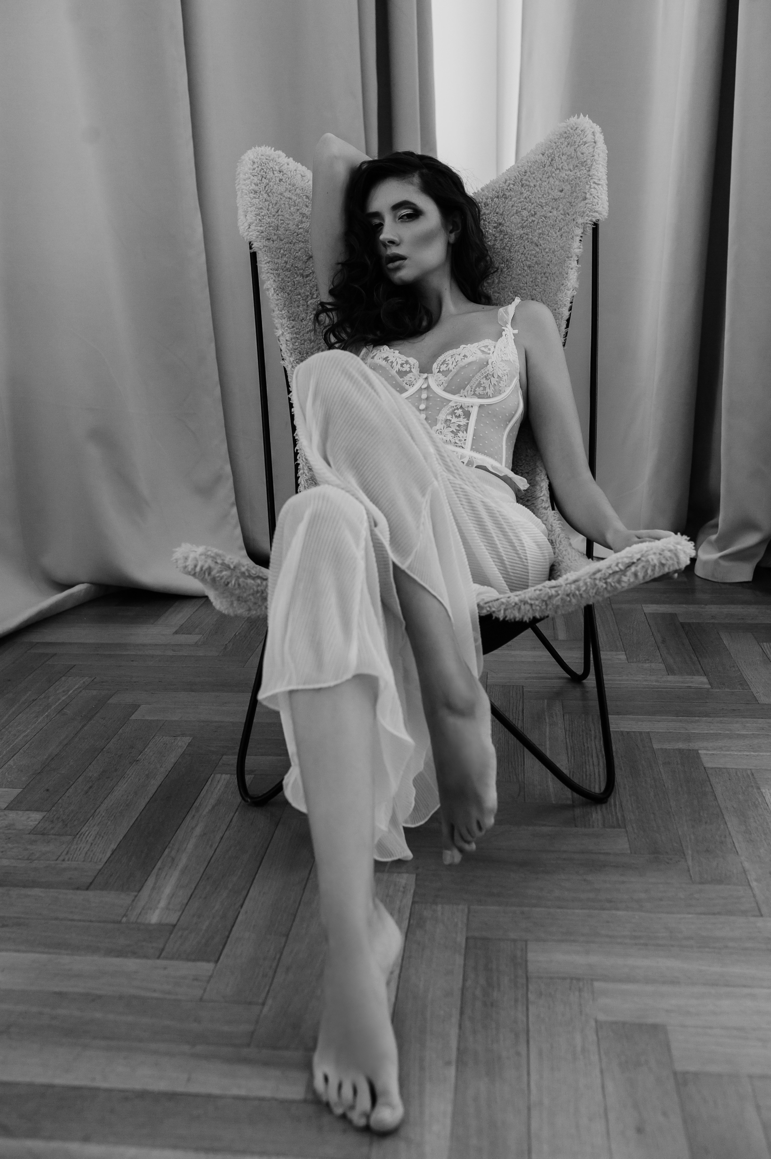 Фотосессия в стиле минимализм. Александр Mr.Brass — фотографирую женский портрет в Москве