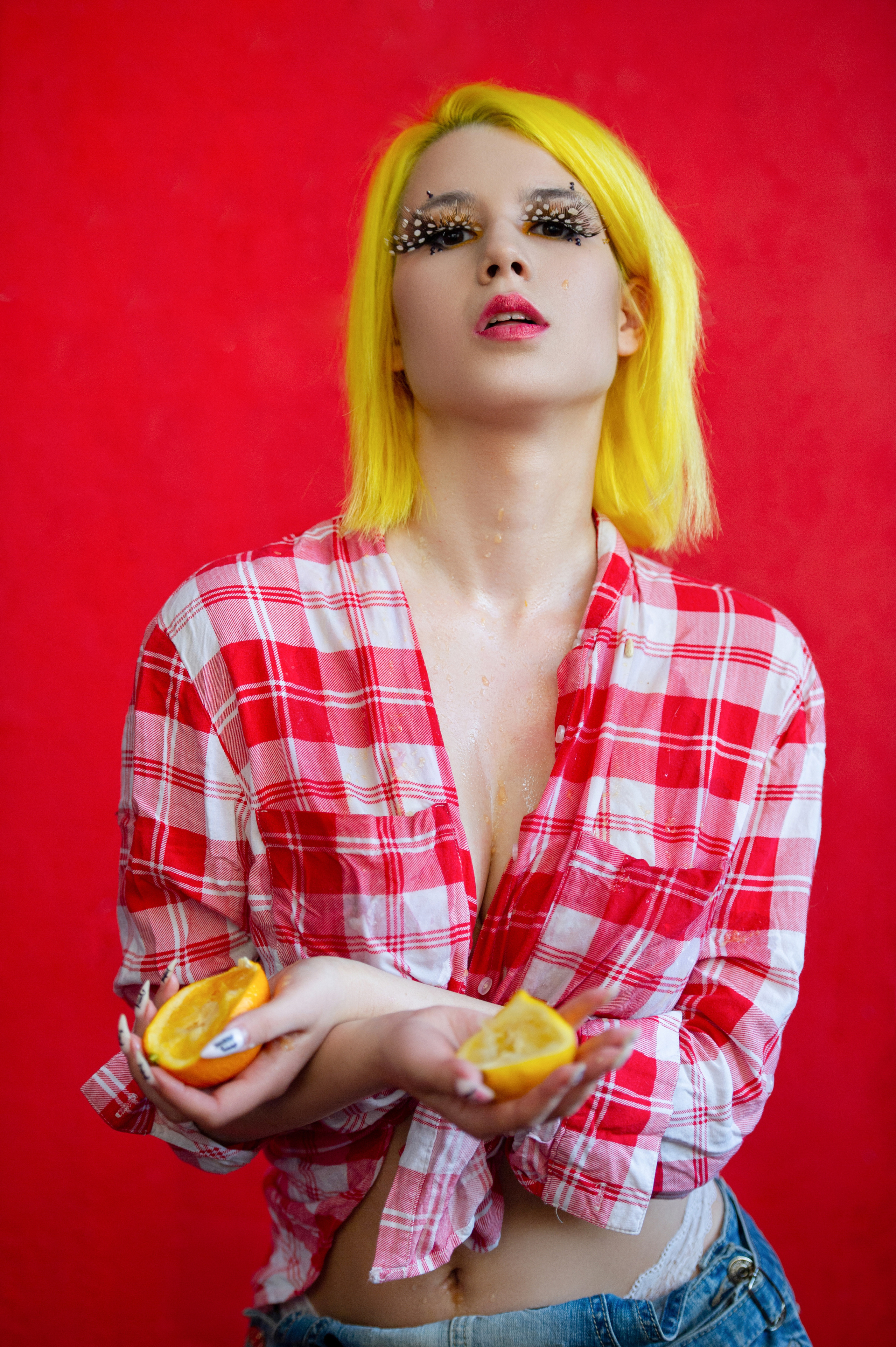 Фотосессия девушки с едой. Александр Mr.Brass — фотографирую женский портрет в Москве