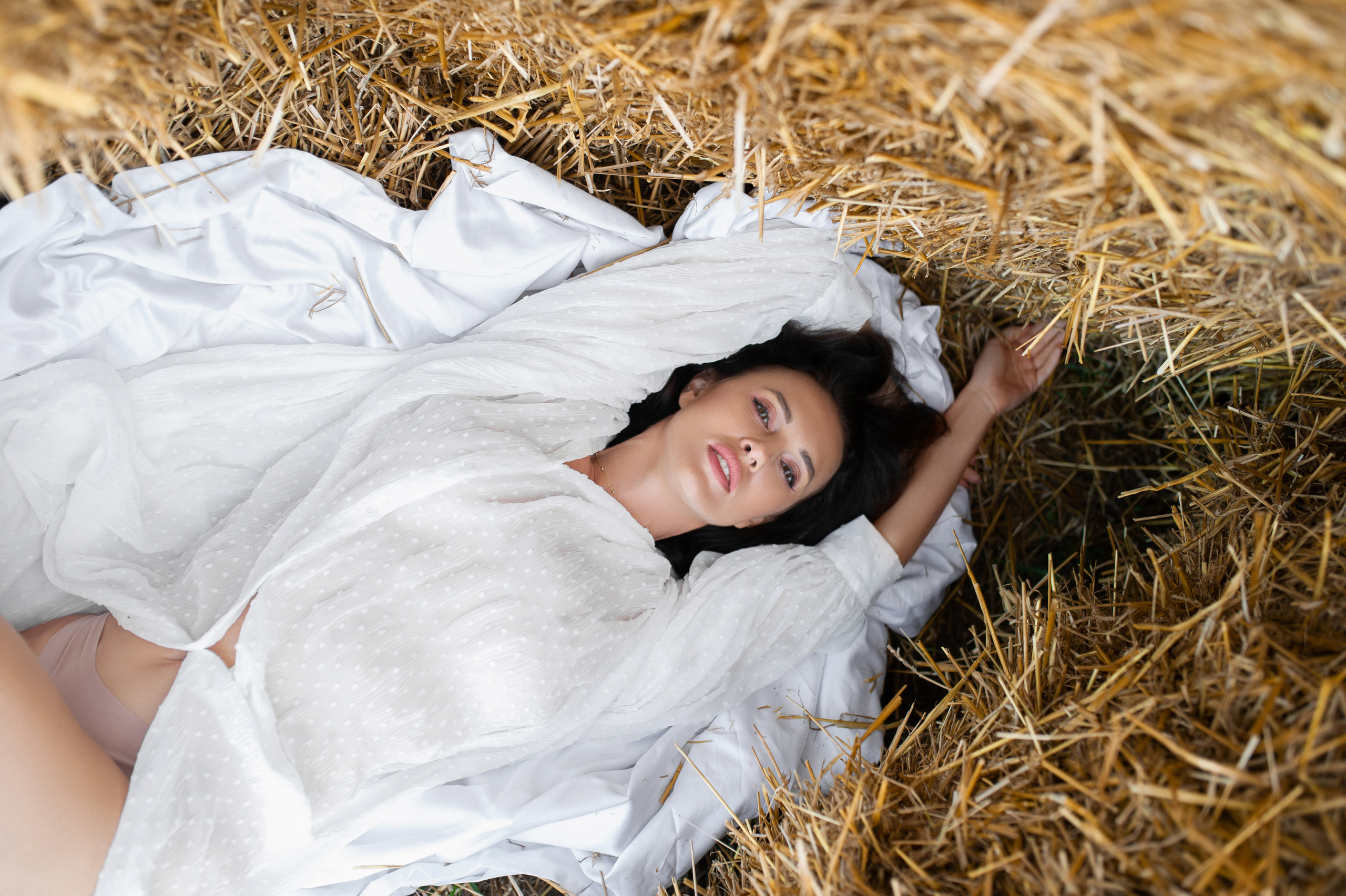 Фотосессия на природе. Александр Mr.Brass — фотографирую женский портрет в Москве