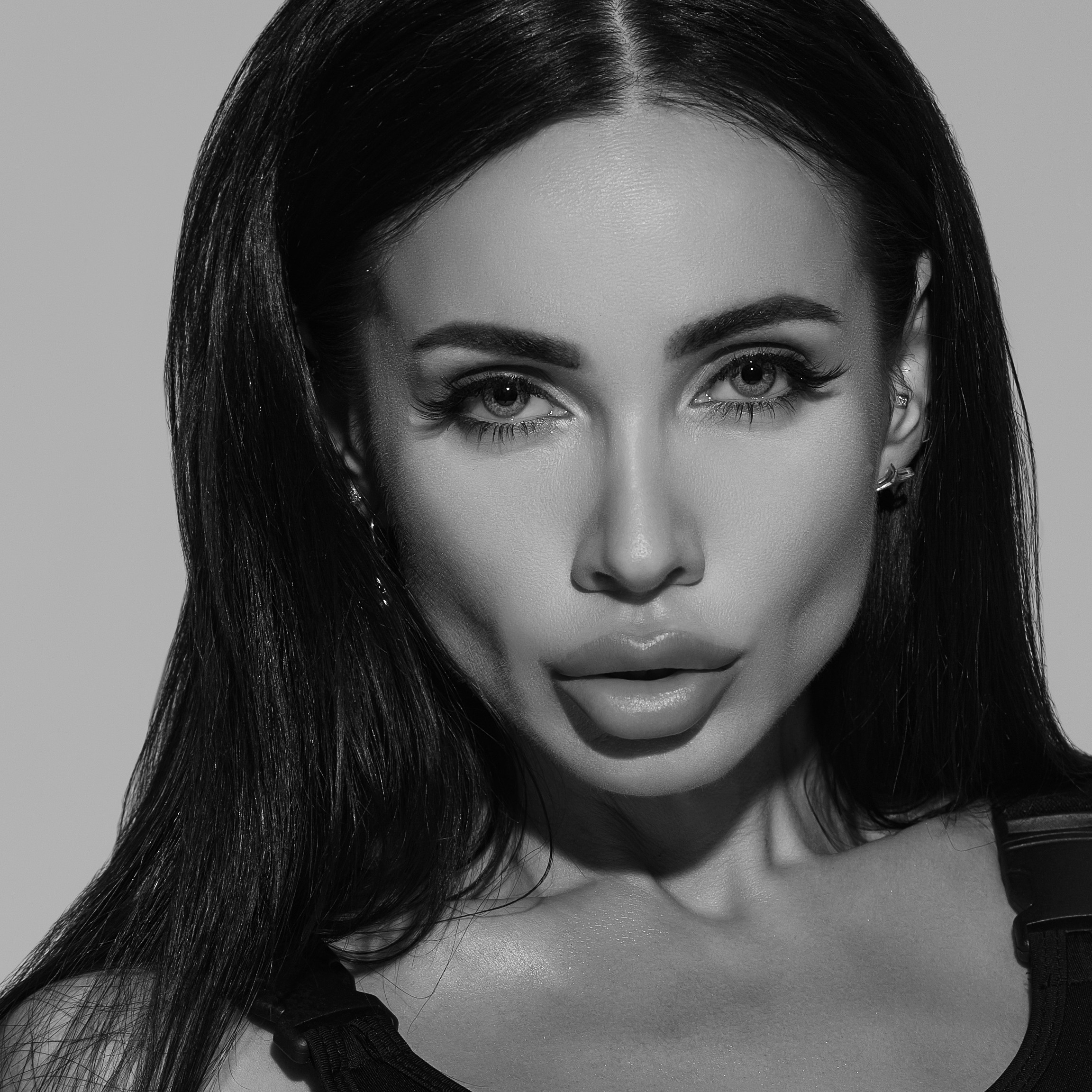 Фотосессия в стиле минимализм. Александр Mr.Brass — фотографирую женский портрет в Москве