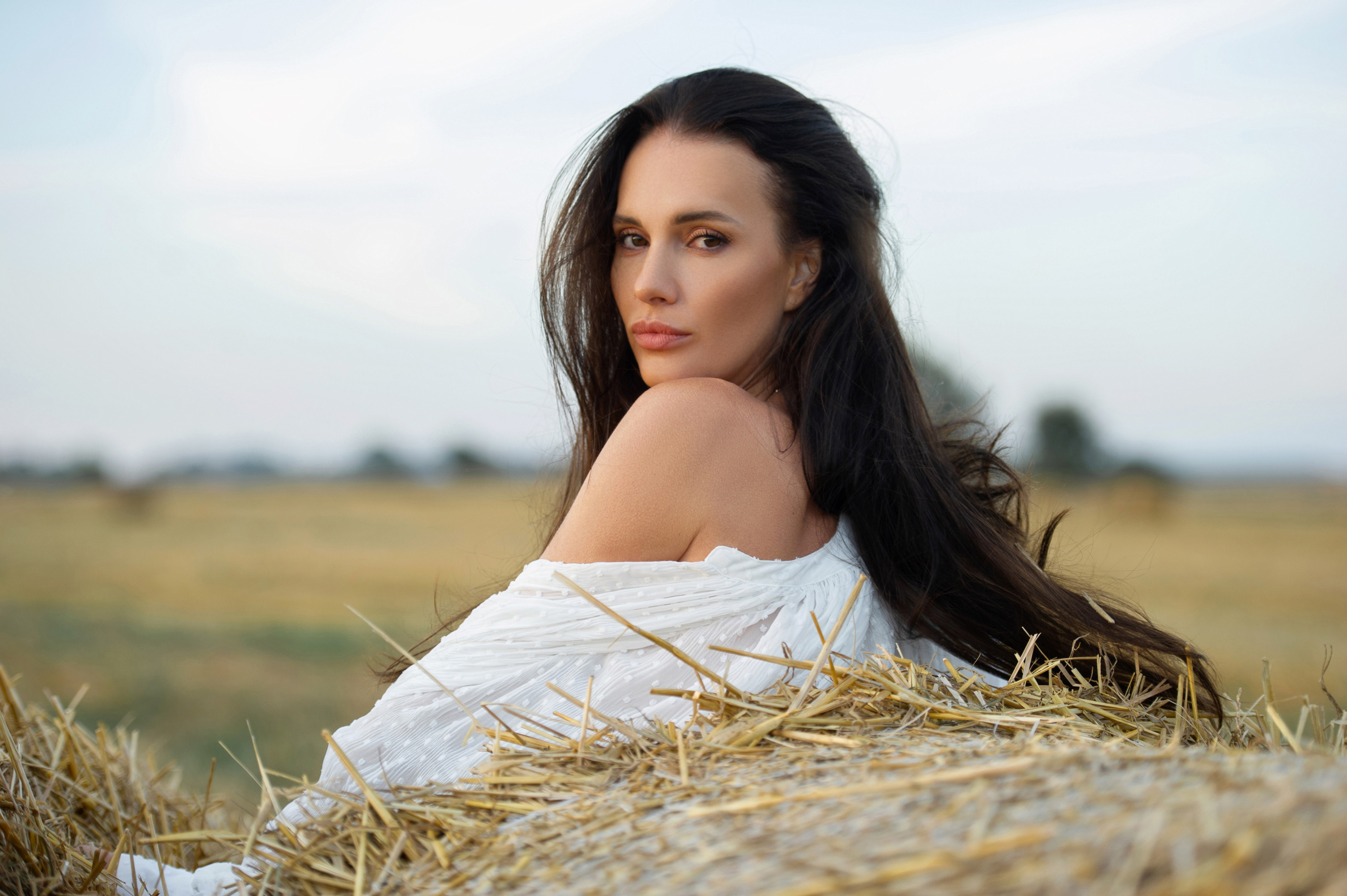 Фотосессия на природе. Александр Mr.Brass — фотографирую женский портрет в Москве