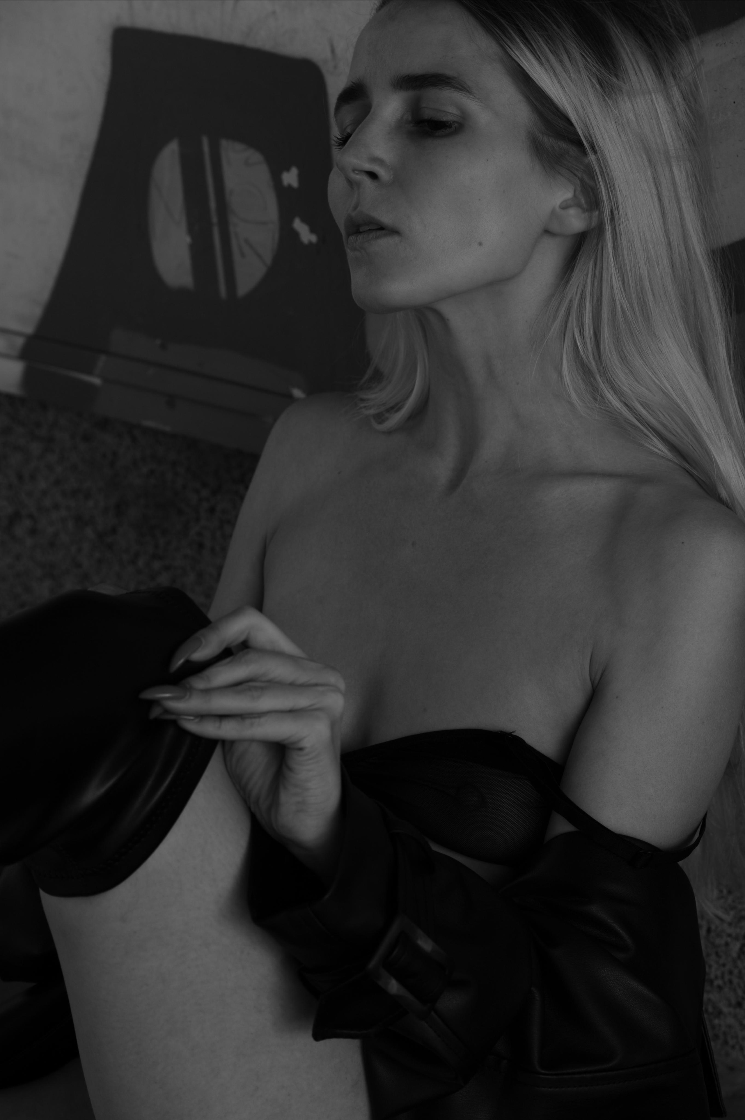 Прогулочная съемка. Александр Mr.Brass — фотографирую женский портрет в Москве