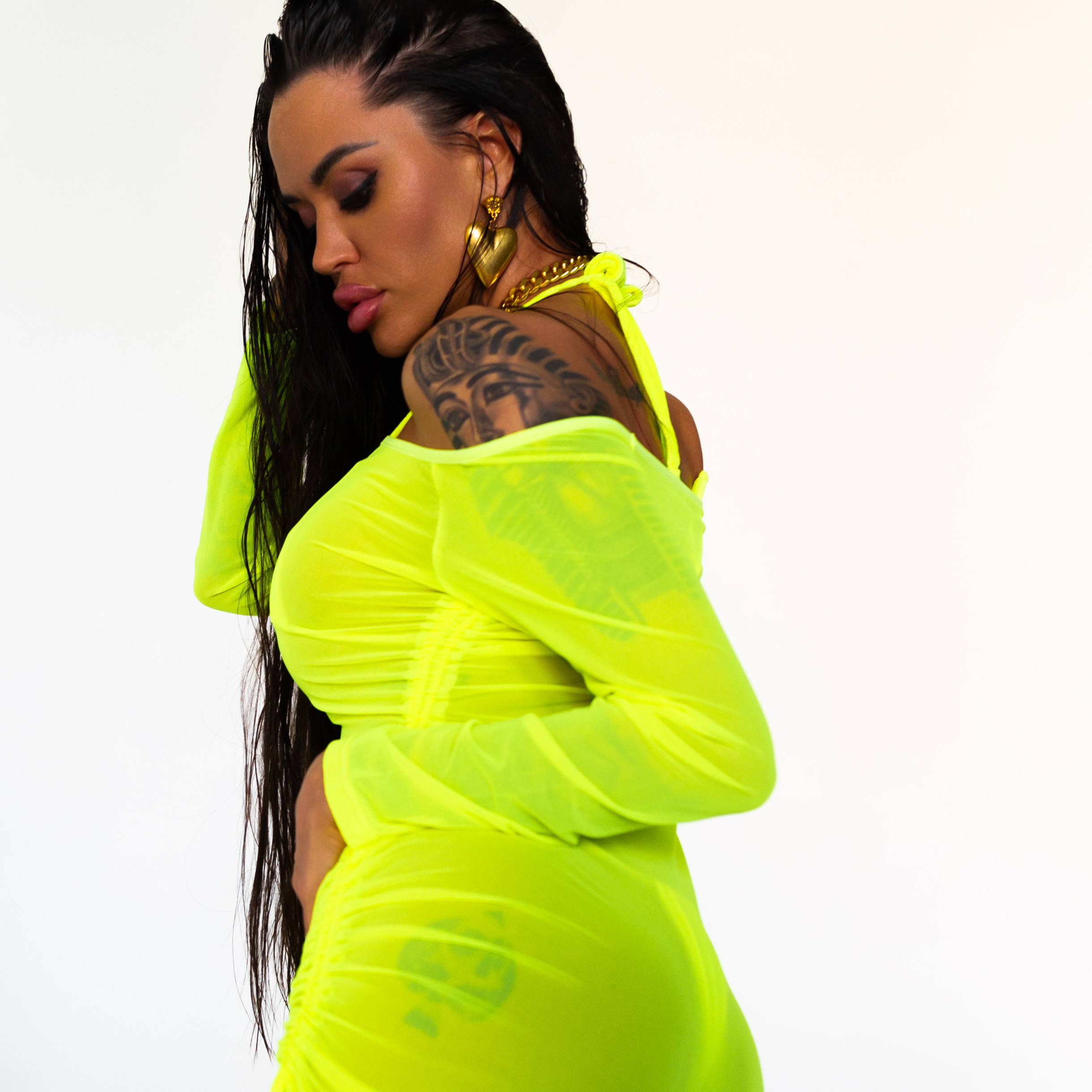 Фотосессия в стиле минимализм. Александр Mr.Brass — фотографирую женский портрет в Москве