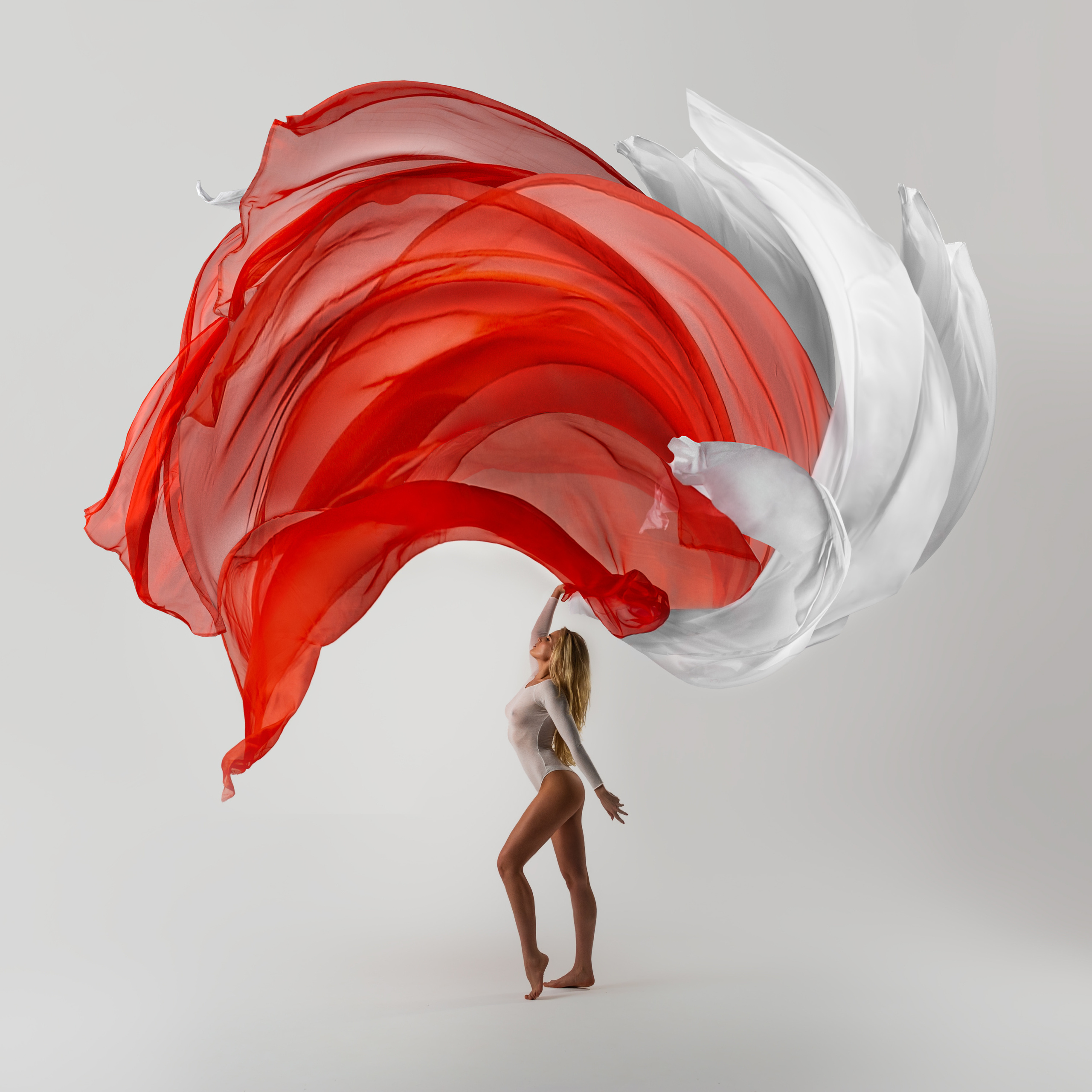 Фотосессия танца. Александр Mr.Brass — фотографирую женский портрет в Москве