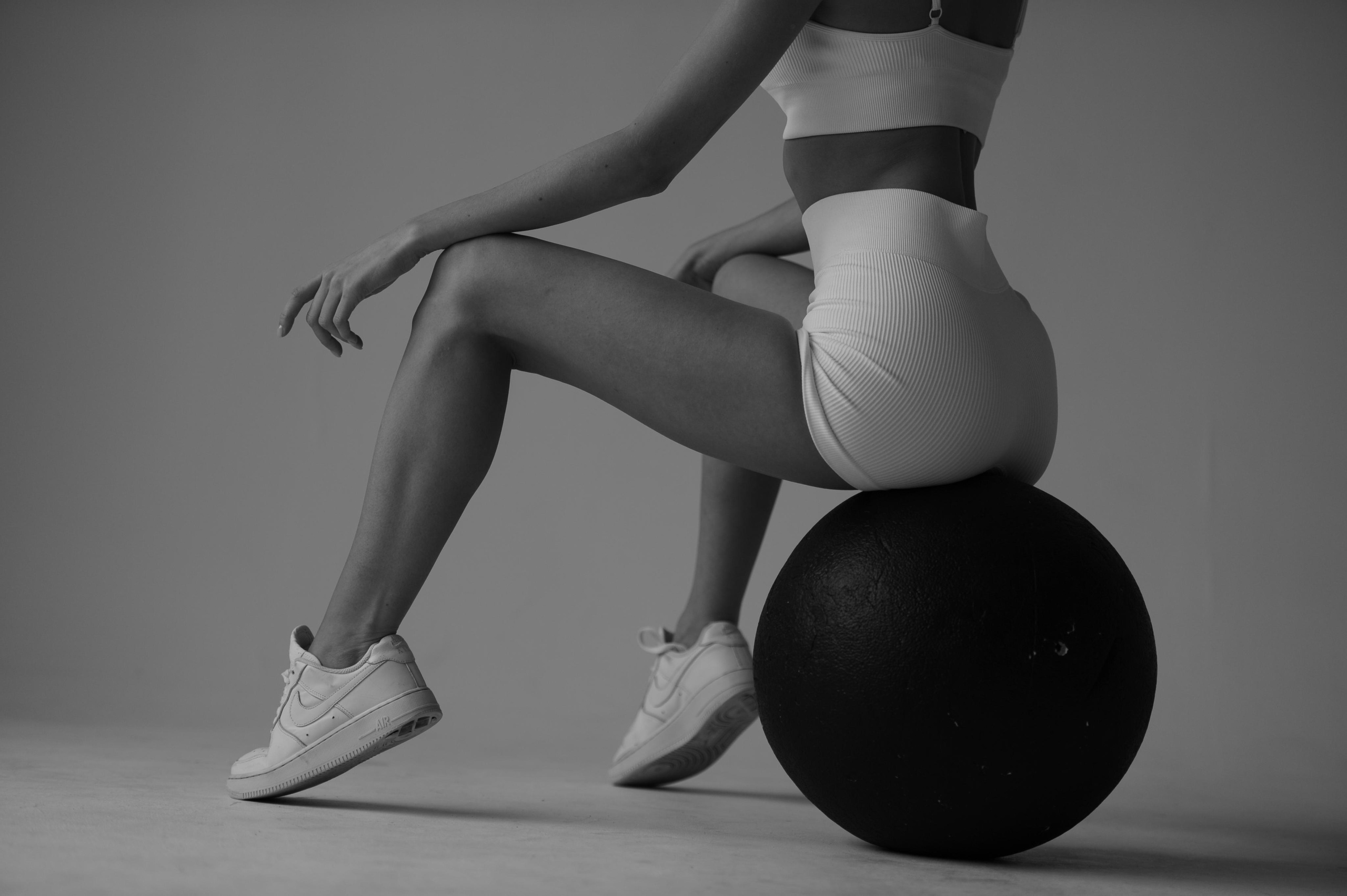 Фотосессия в стиле минимализм. Александр Mr.Brass — фотографирую женский портрет в Москве