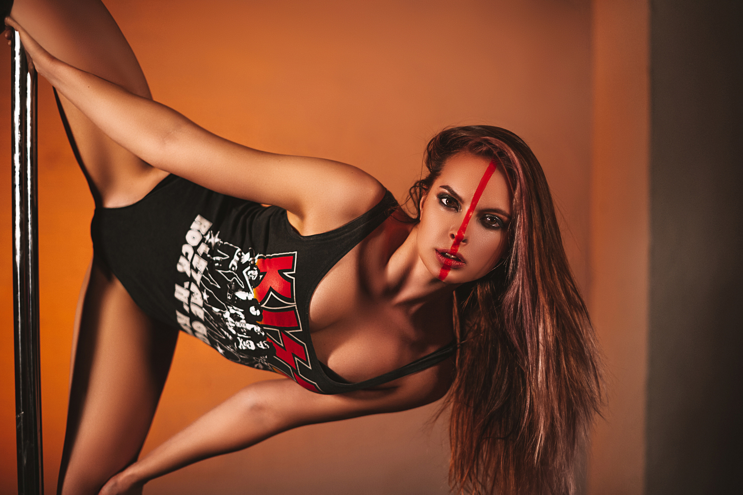 Фотосессия танца. Александр Mr.Brass — фотографирую женский портрет в Москве