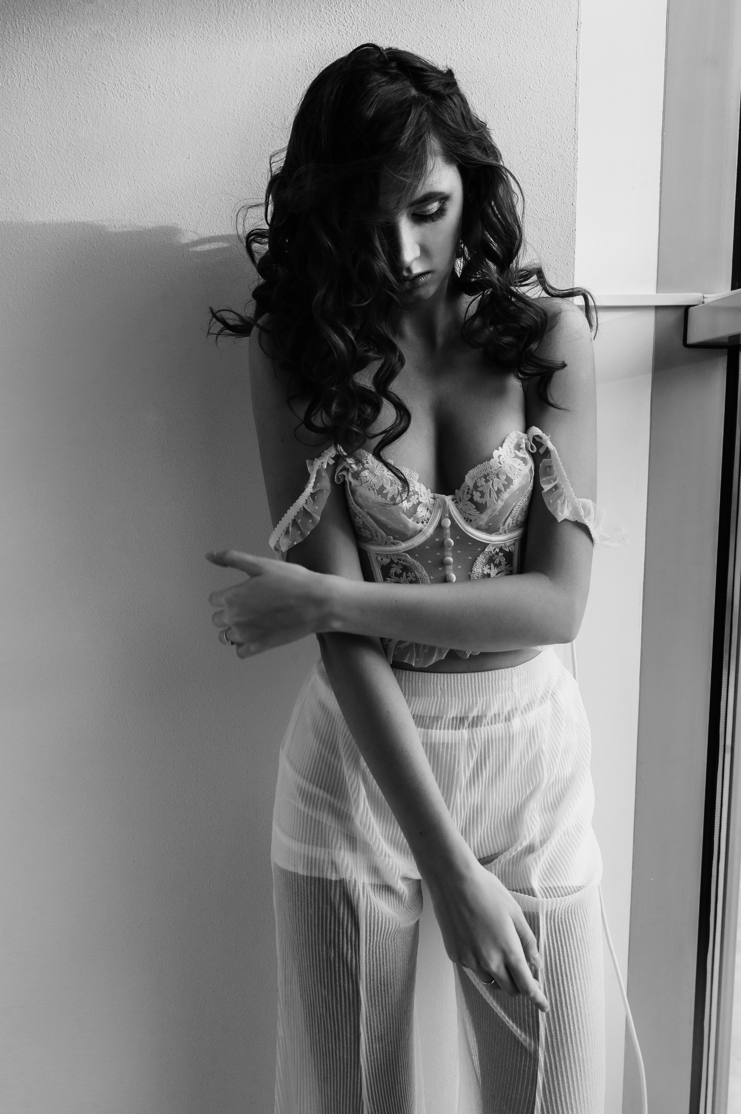 Фотосессия в стиле минимализм. Александр Mr.Brass — фотографирую женский портрет в Москве