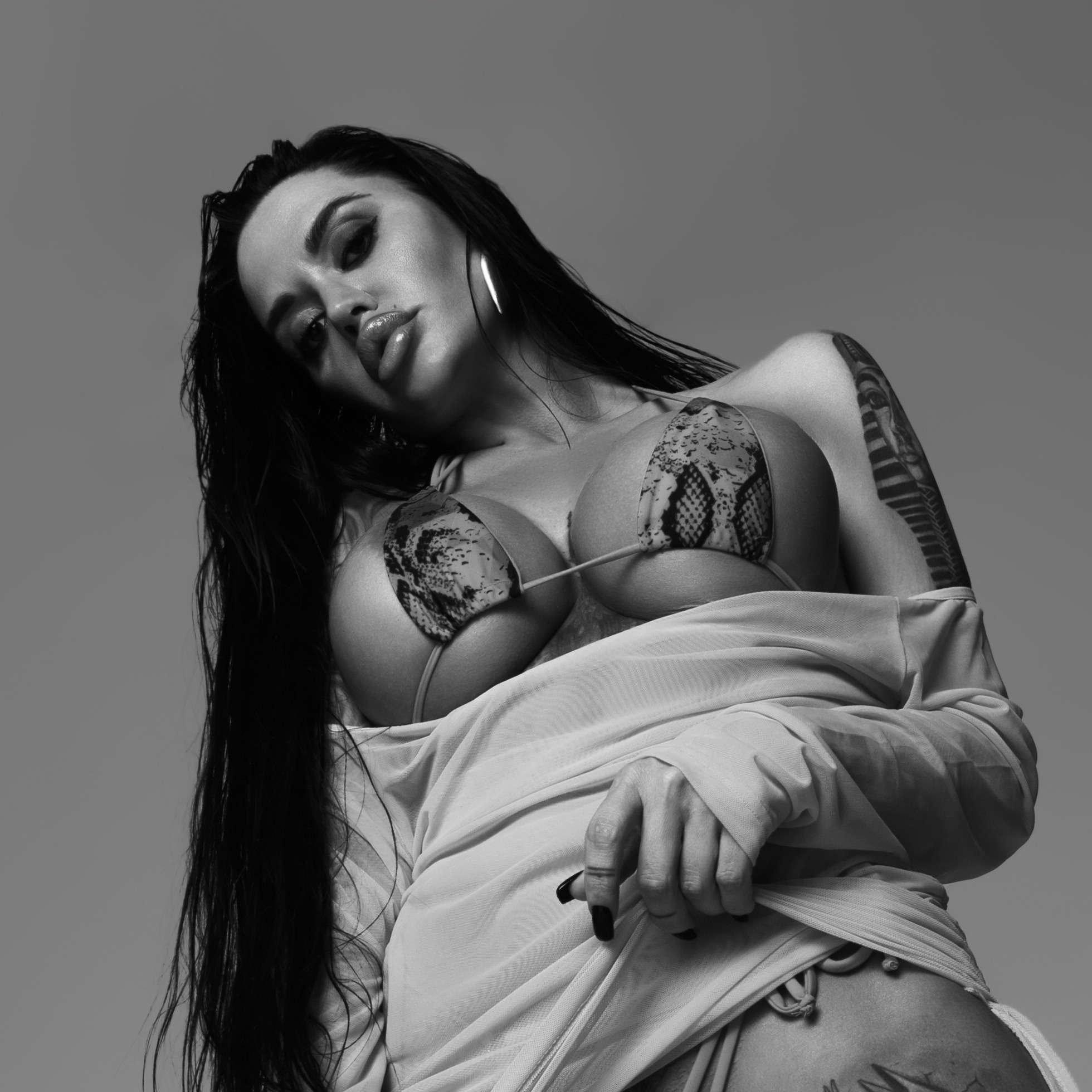 Фотосессия в стиле минимализм. Александр Mr.Brass — фотографирую женский портрет в Москве