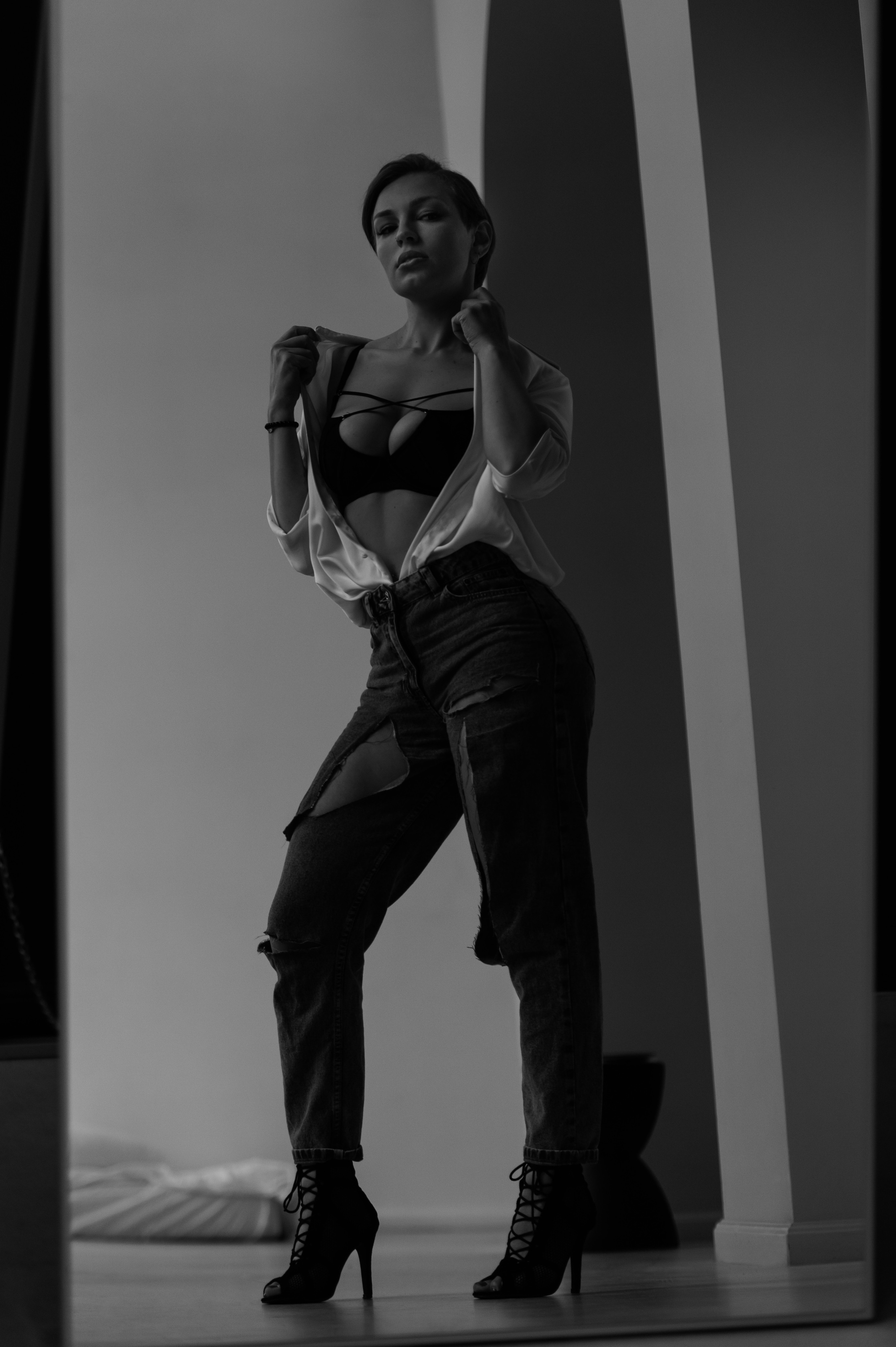 Фотосессия в стиле минимализм. Александр Mr.Brass — фотографирую женский портрет в Москве