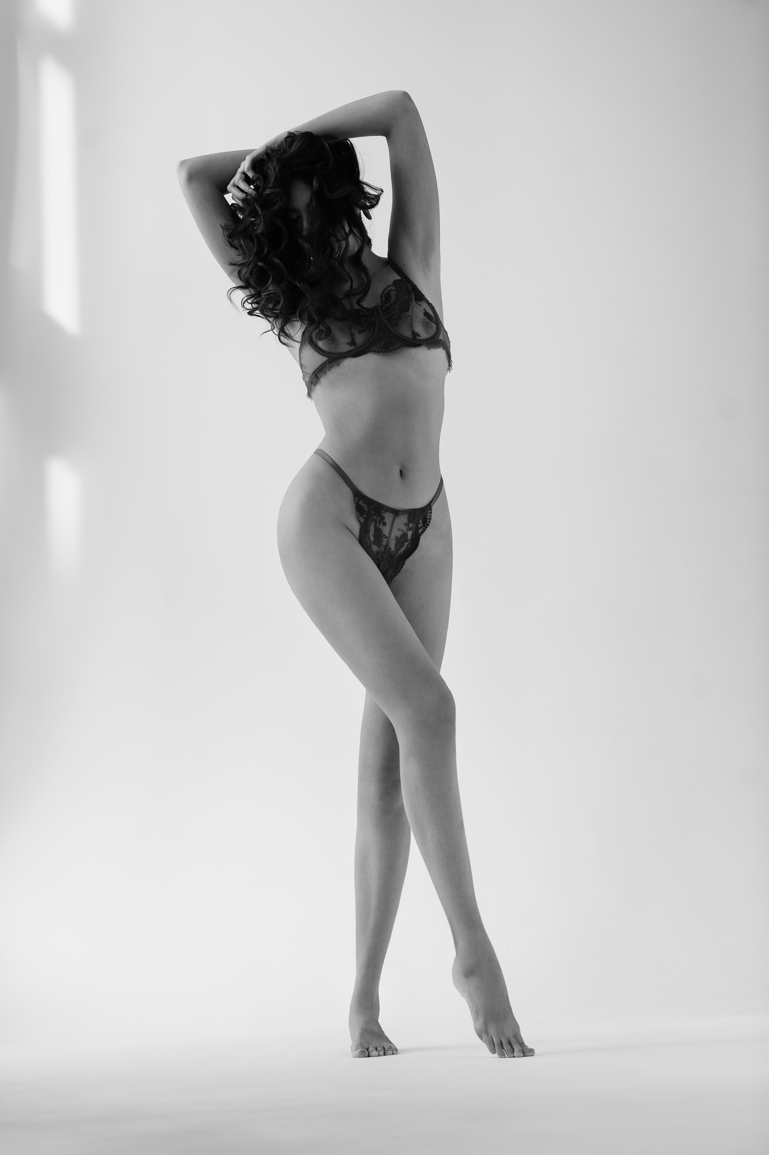 Фотосессия в стиле минимализм. Александр Mr.Brass — фотографирую женский портрет в Москве