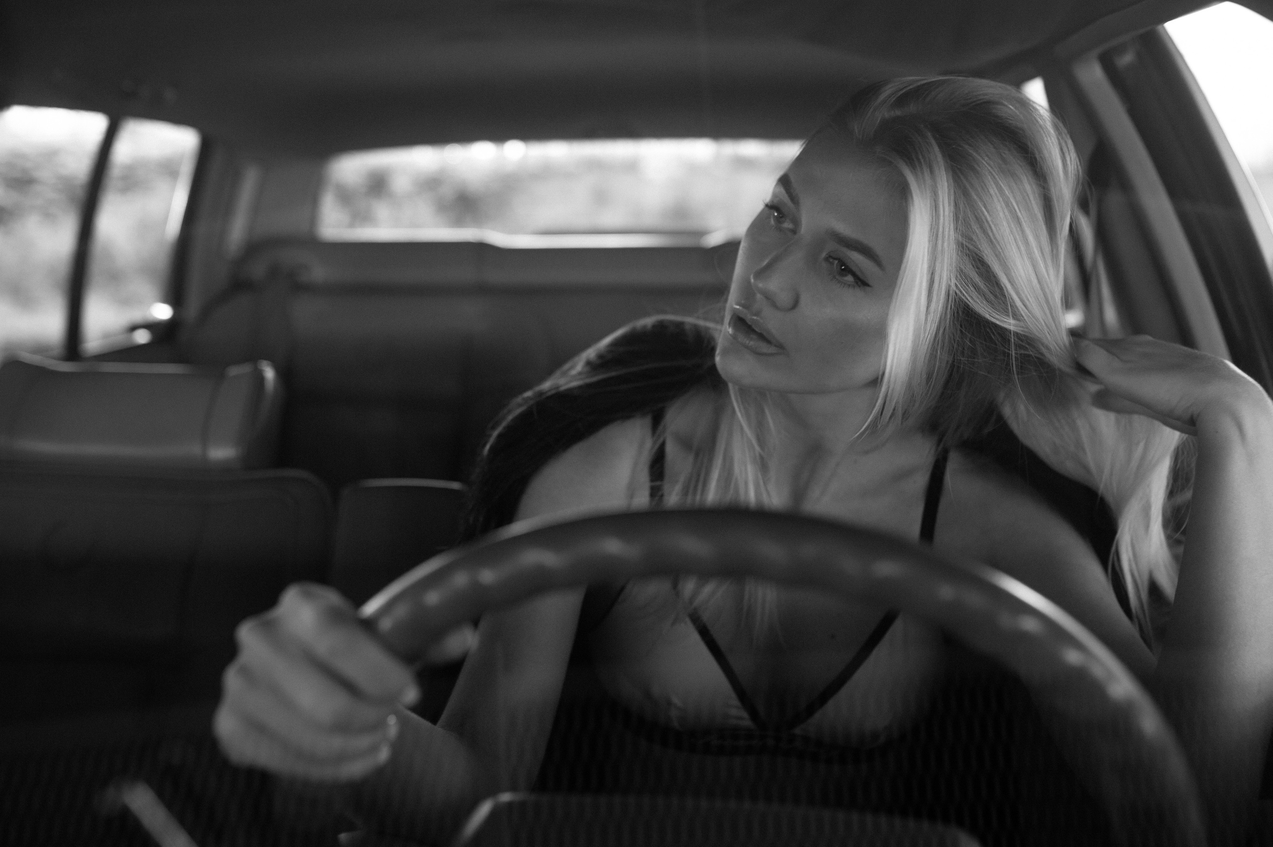 Фотосессия с авто. Александр Mr.Brass — фотографирую женский портрет в Москве