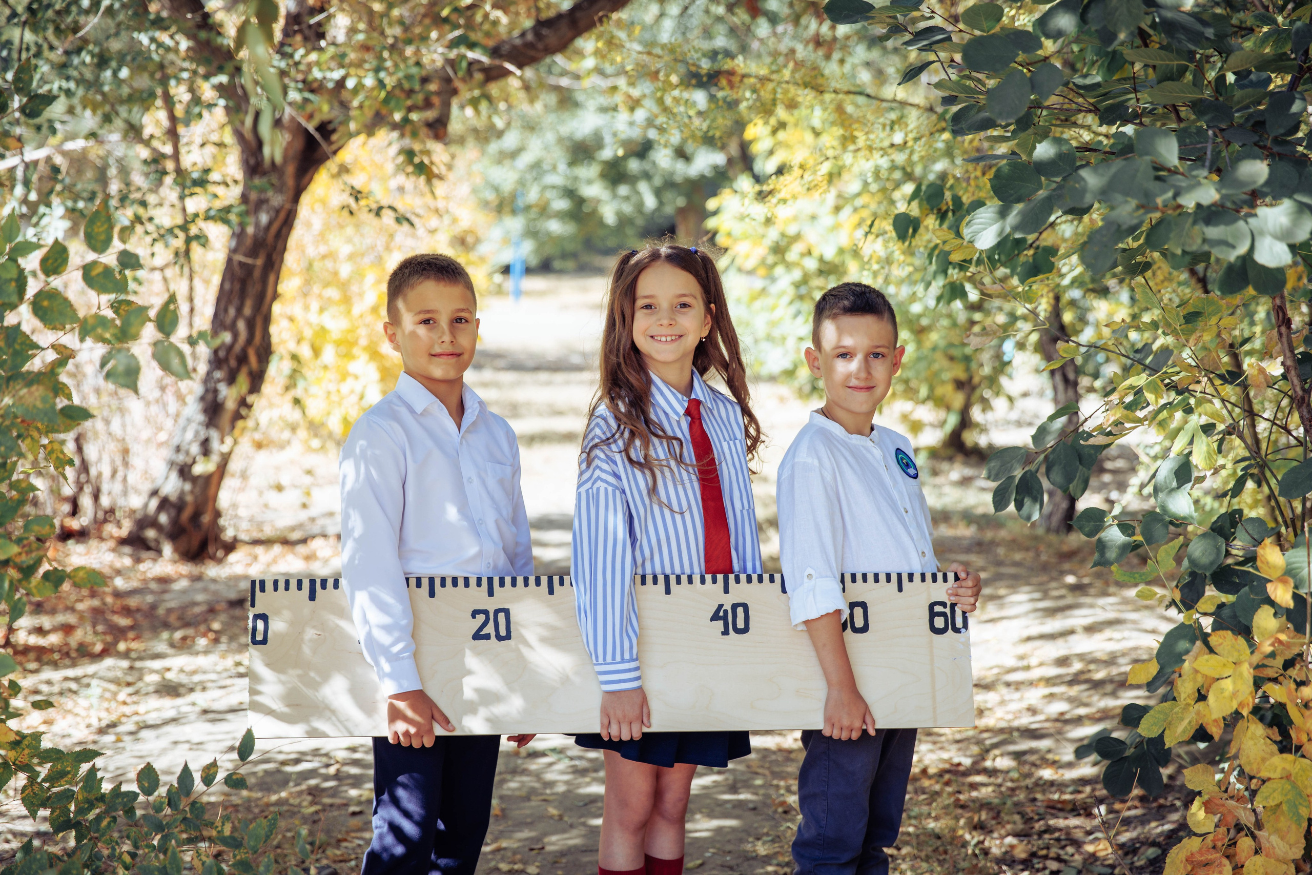 Начальные классы. Выпускные школьные фото­альбомы для школ и детских садов в Волгограде и Волжском