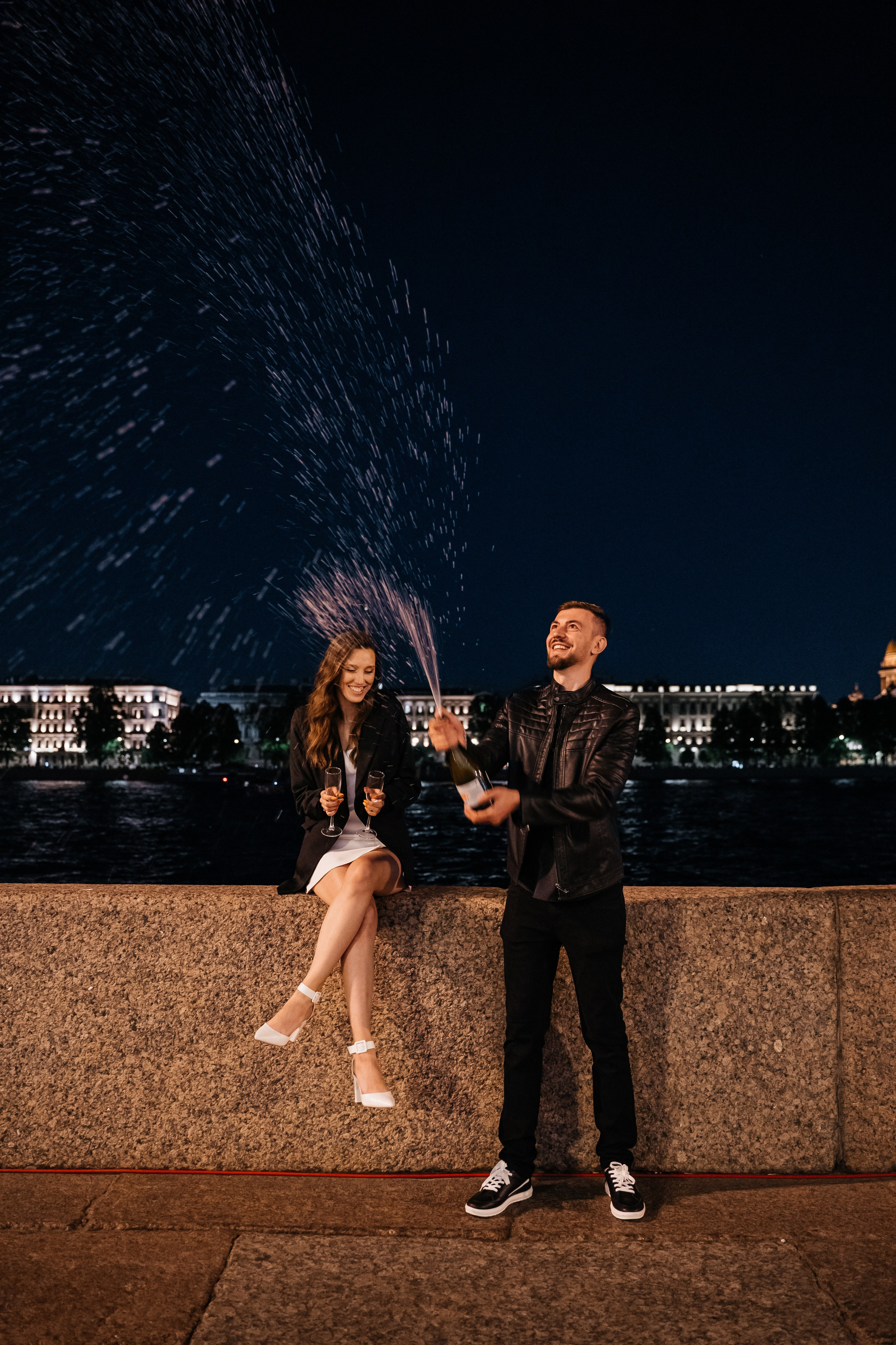 Love story «Night Petersburg». Свадебные фотограф и видеограф Наталья и Анатолий Новиковы СПб