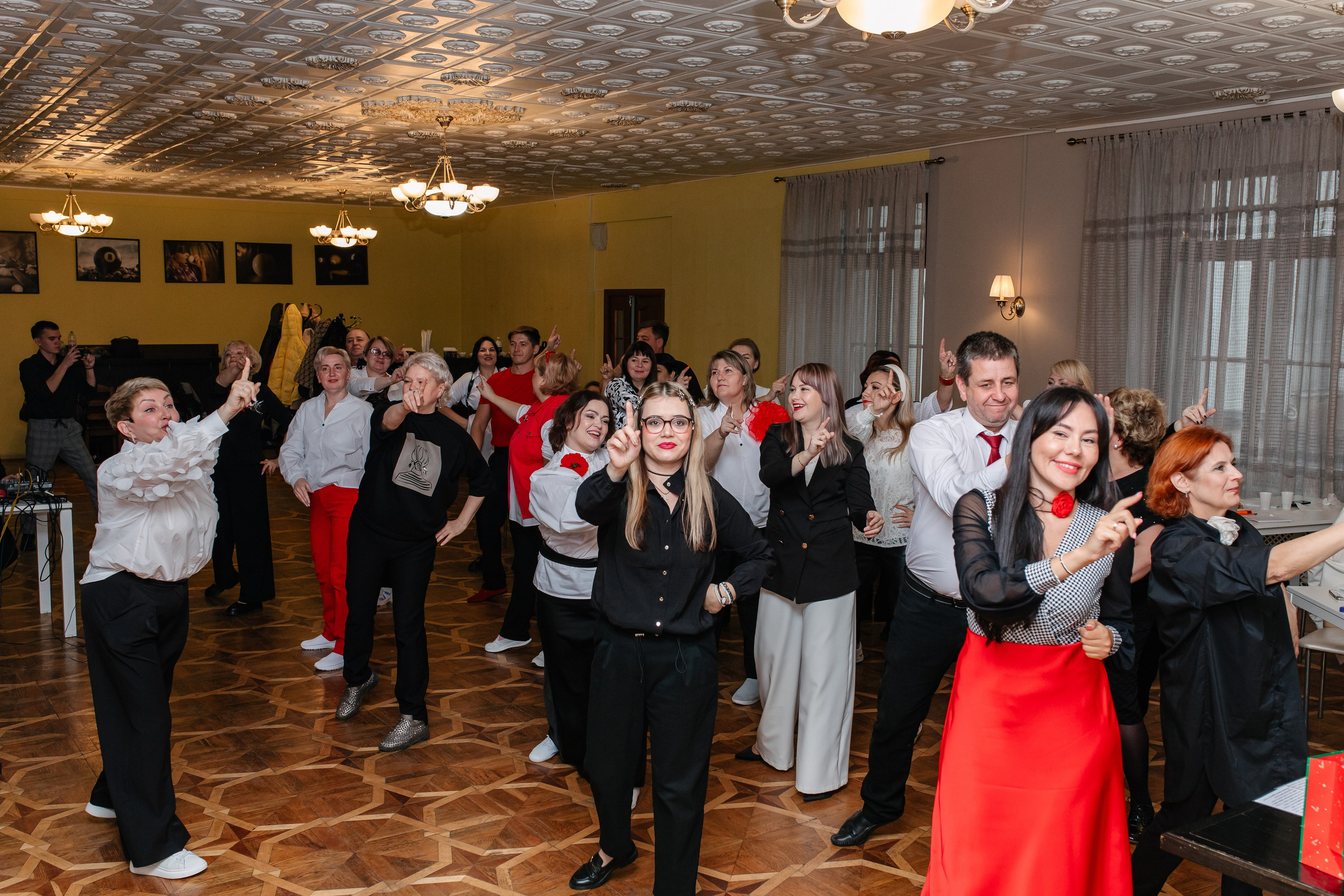 Мастер-класс для банкетных ведущих. Октябрь 2024. Фотограф Пермь. Свадьбы. Семья и дети, школа, д. сад. Фотокниги