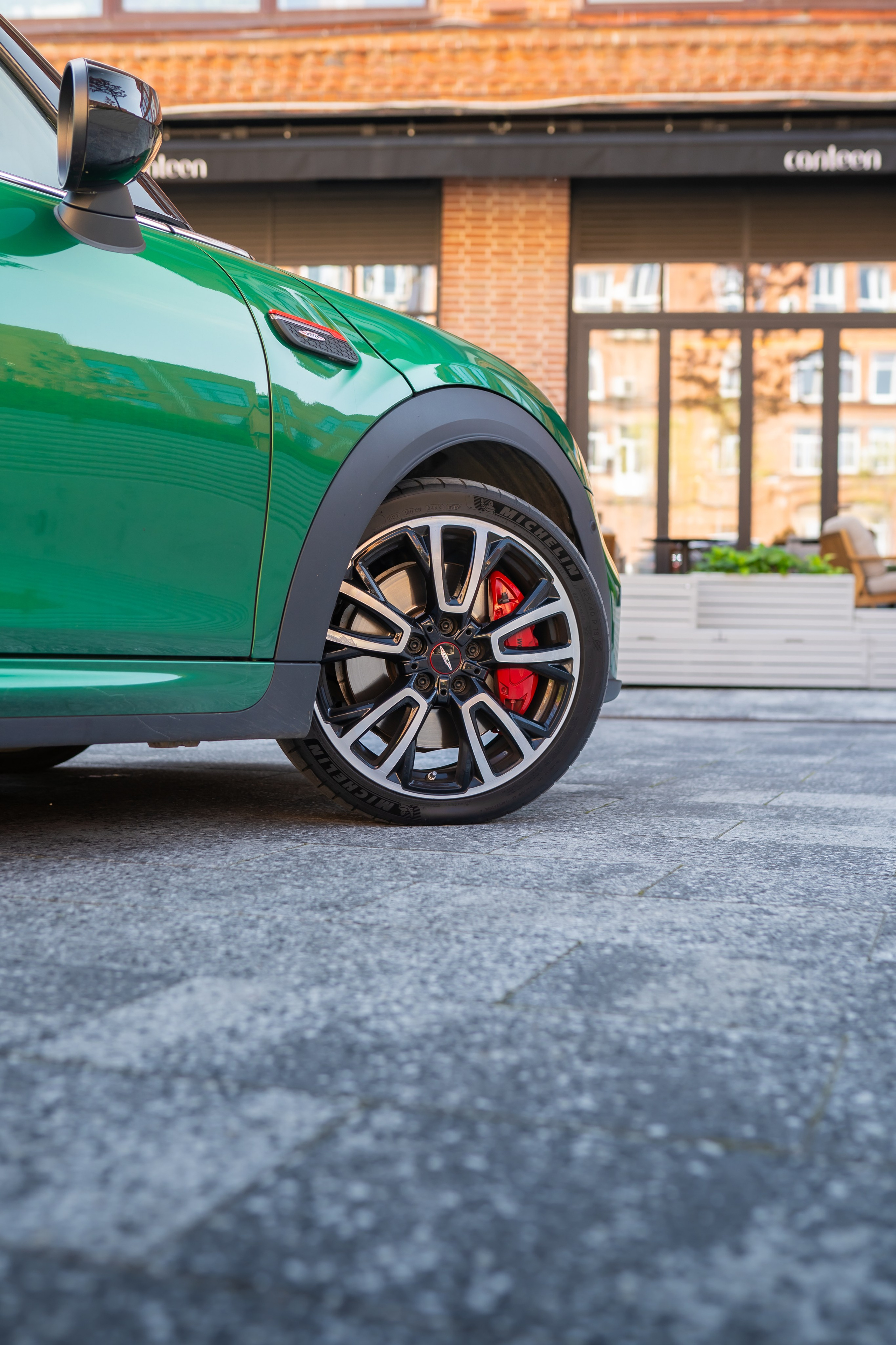 Mini Copper JCW Green. Mirllaev