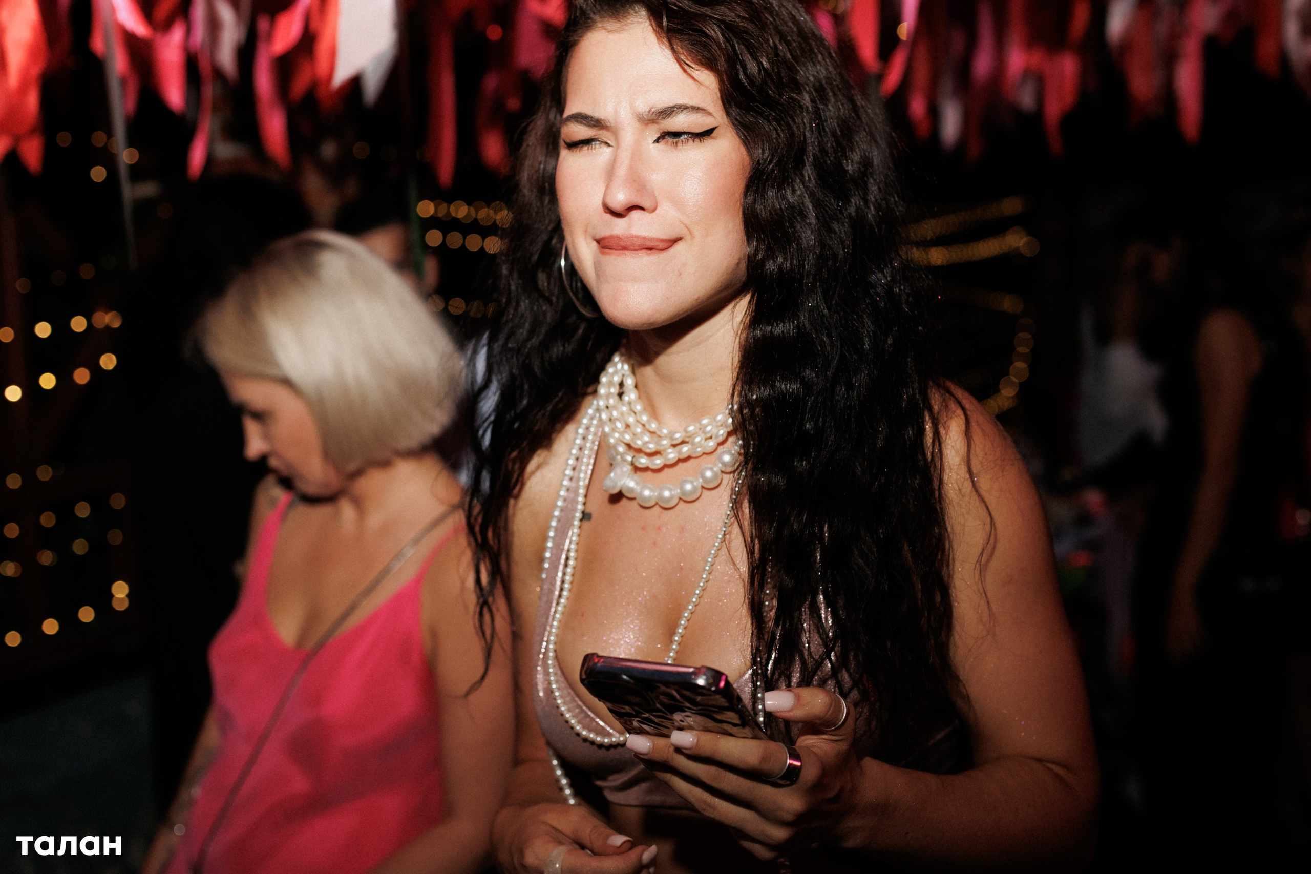 ВИНОТЕКА [бар+магаз] — BIRTHDAY PARTY. СВОИ. ФОТООТЧЕТЫ-СОБЫТИЯ-МЕСТА