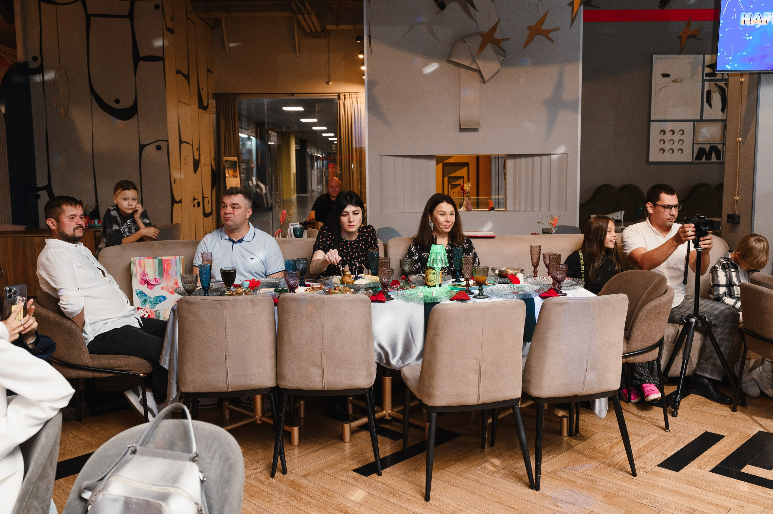 День рождения в формате выступления. Wedding and family photographer USA