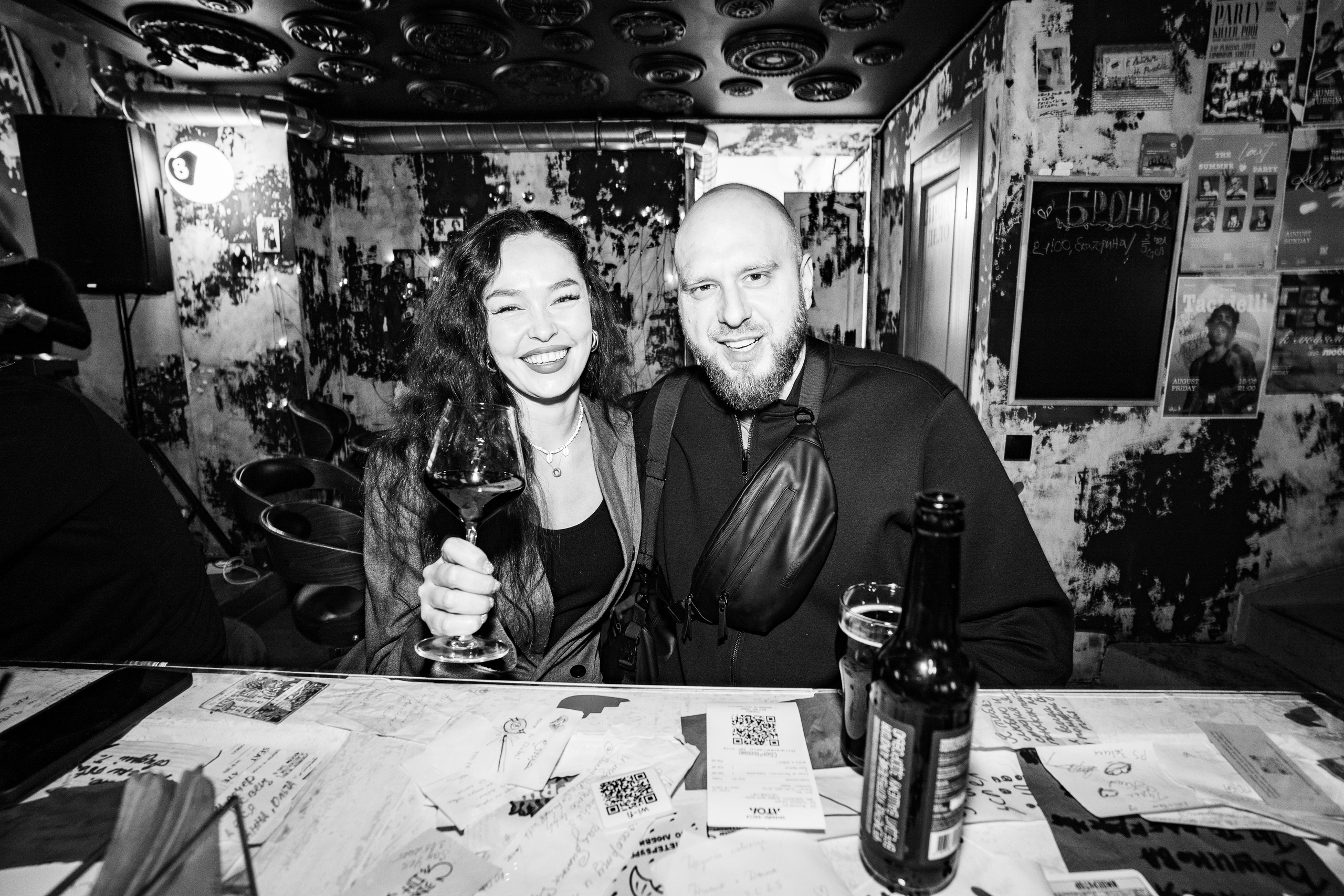 Из Сибири с любовью. Бар разбитых сердец. Концертный и репортажный фотограф в Санкт-Петербурге Слава Пахомов