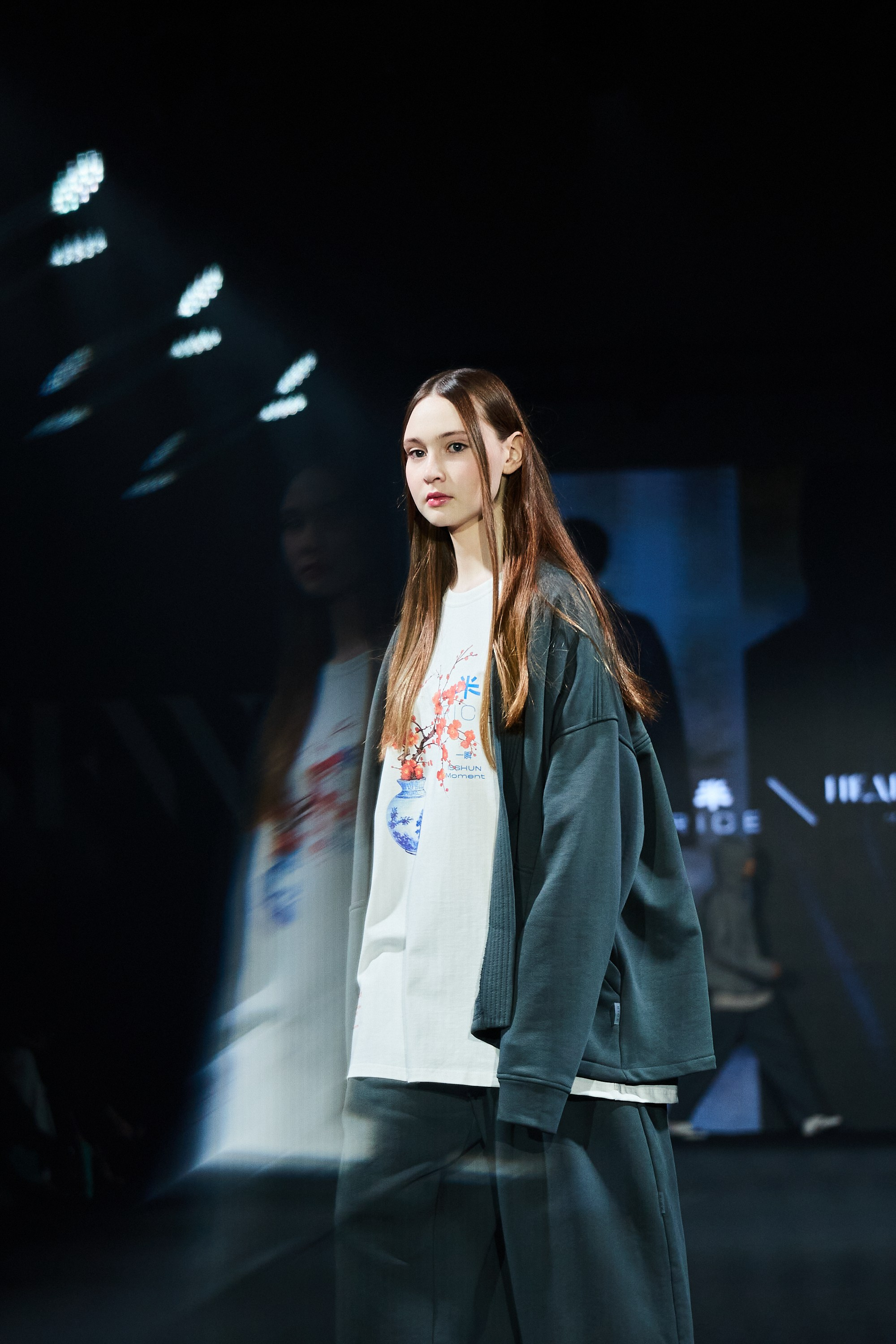 Sochi Fashion Week май 2026. Профессиональный фотограф в Сочи Виктория Джой. Обучение