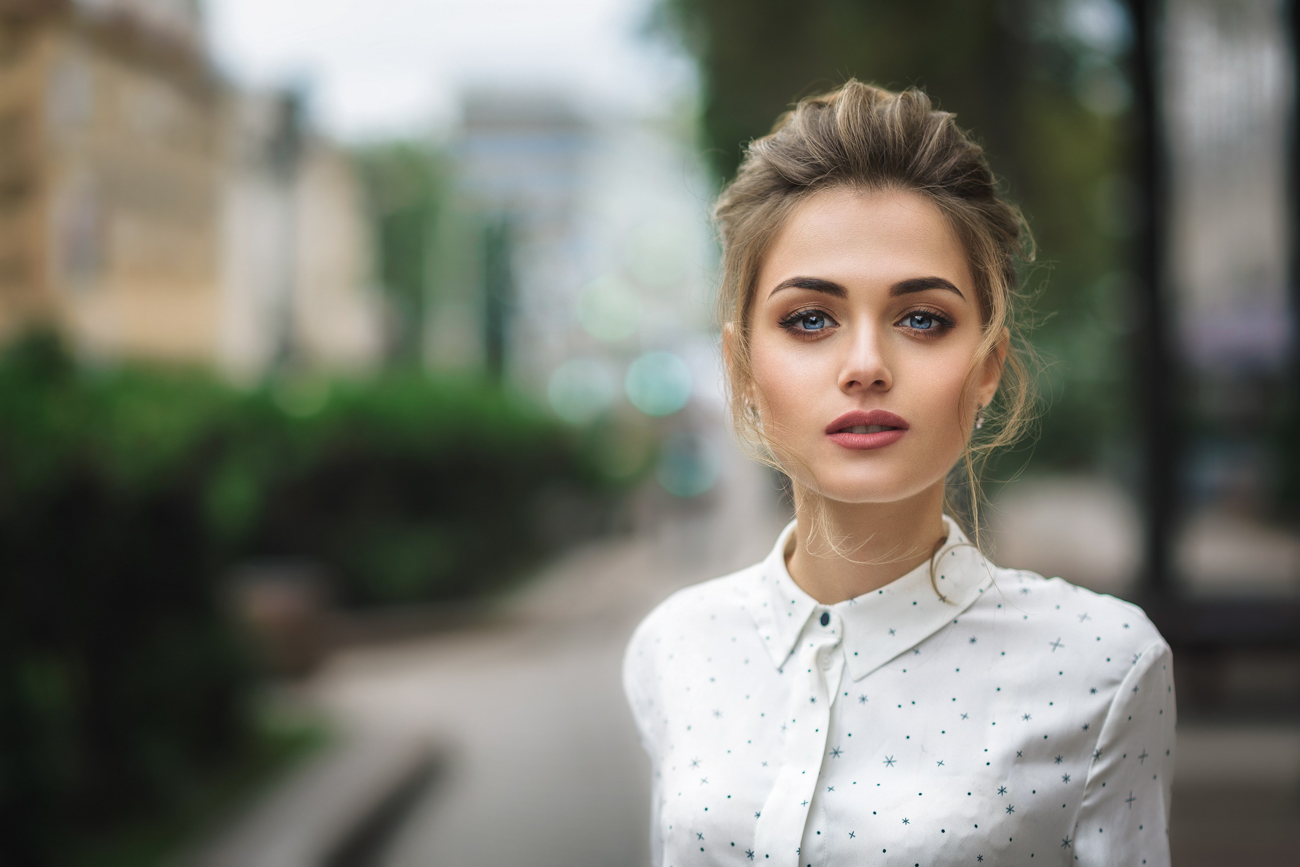 Фотосессия для знаменитости. Компания и фотошкола по созданию контента в Москве