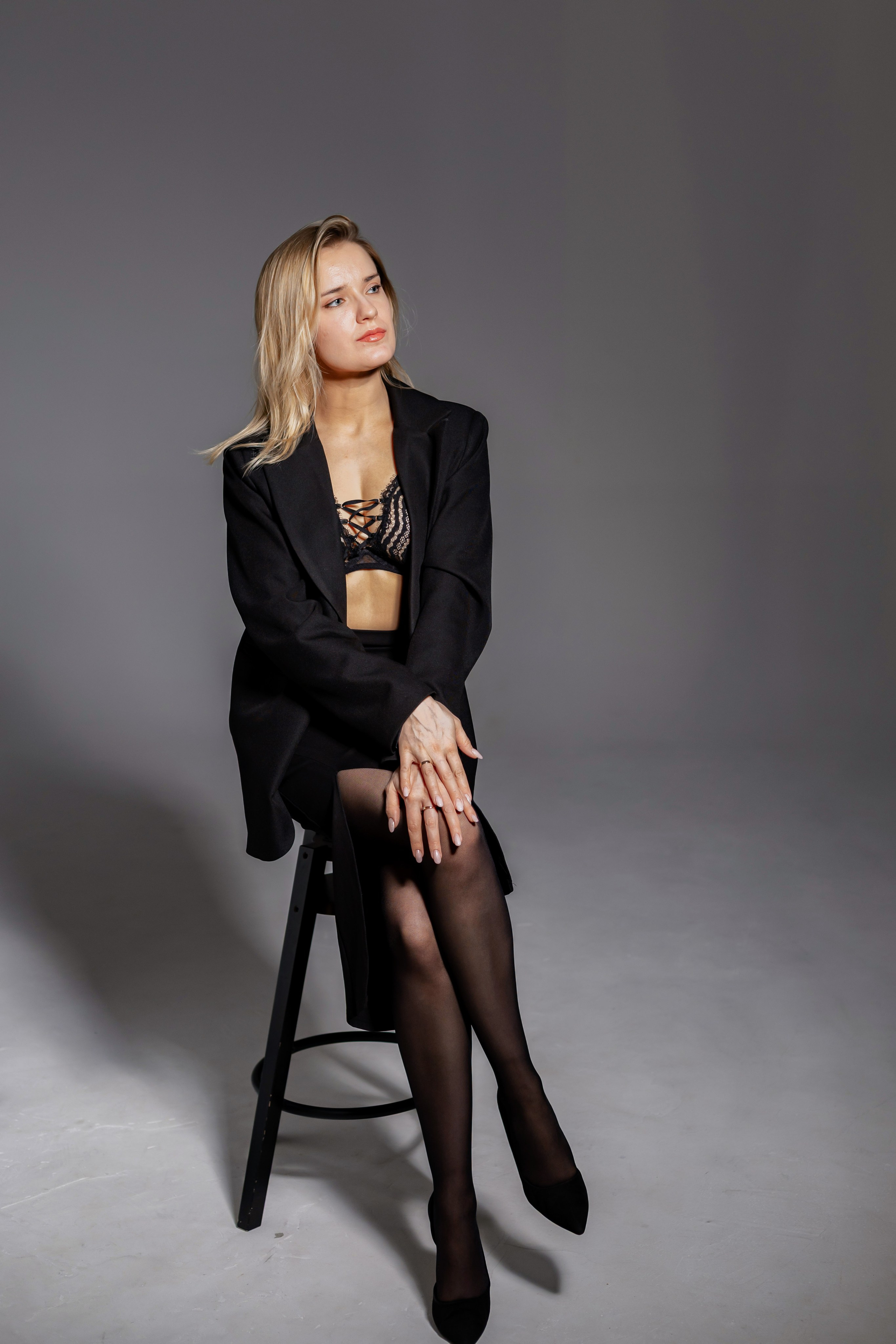 Фотосессия в студии Валерия. Женский фотограф в Орске Новотроицке Динара Долганова