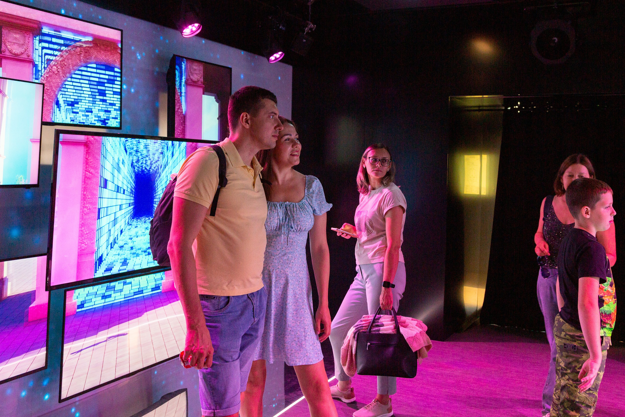 DIT | Цифровые Технологии Москвы. Профессиональная фотосъемка в Москве