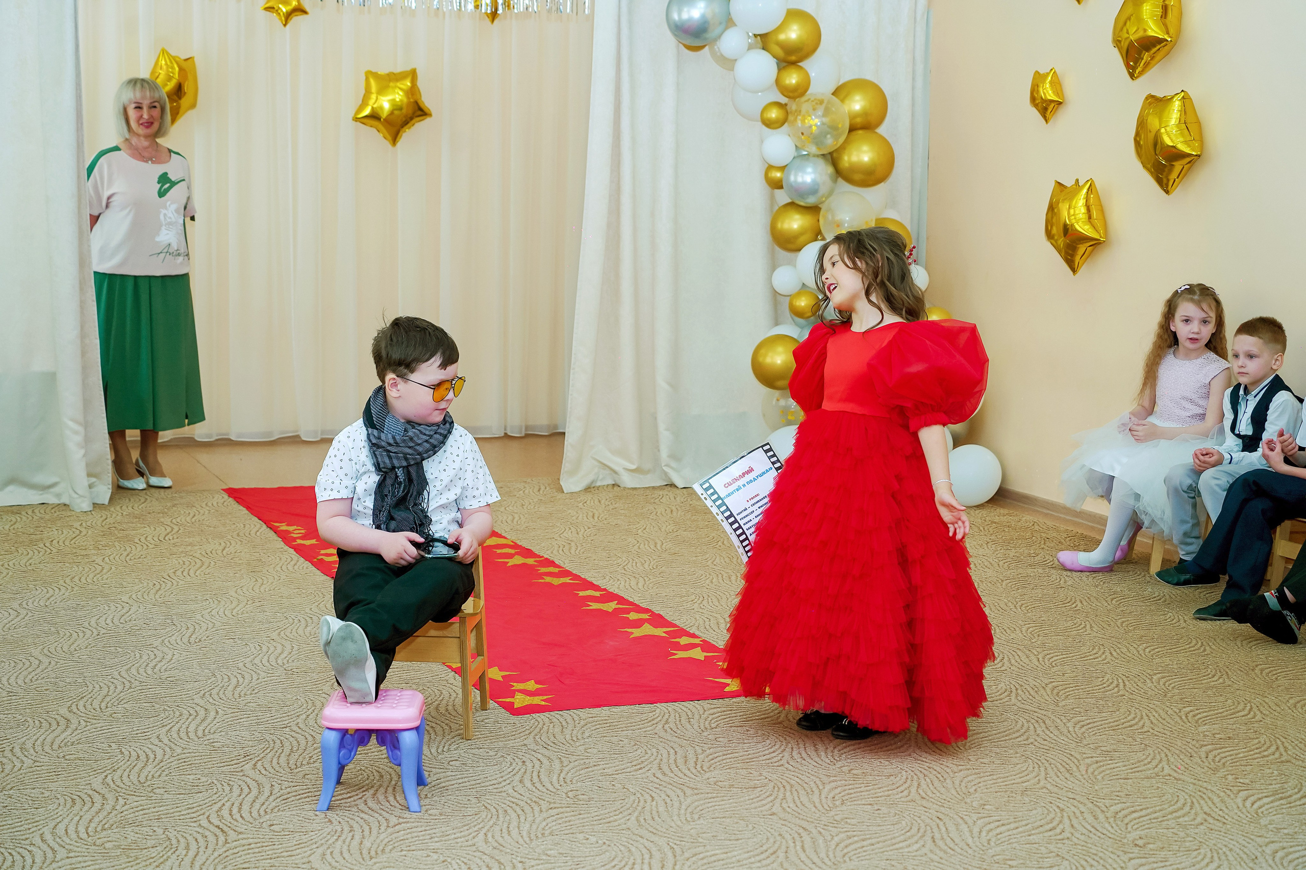 Фотосъемка видеосъёмка фотограф видеооператор новогодних утренников  в. Фотограф, видеооператор Нина Коршунова