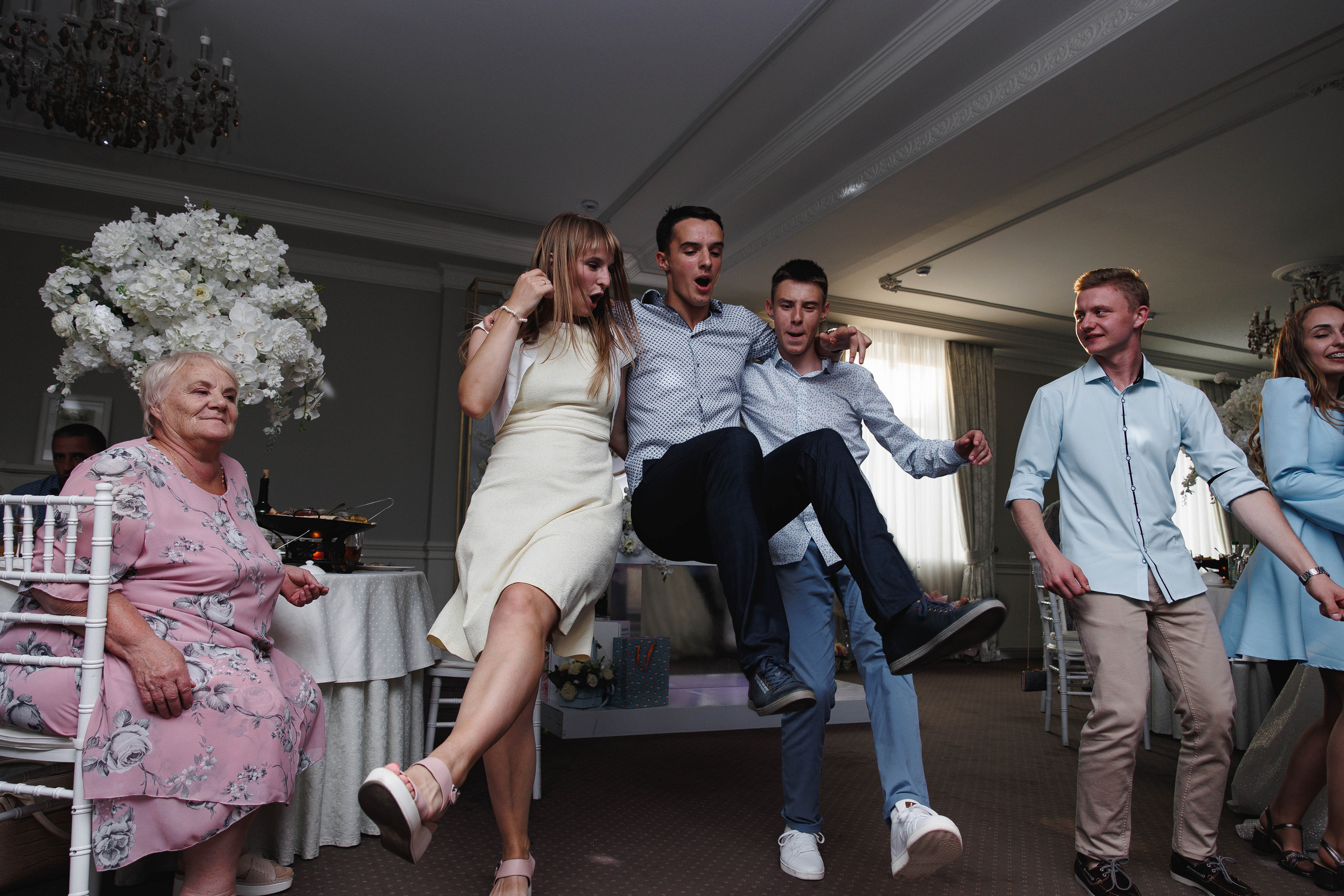 Чика-чика-чика-чика, ты-спелая клубника!. Галерея