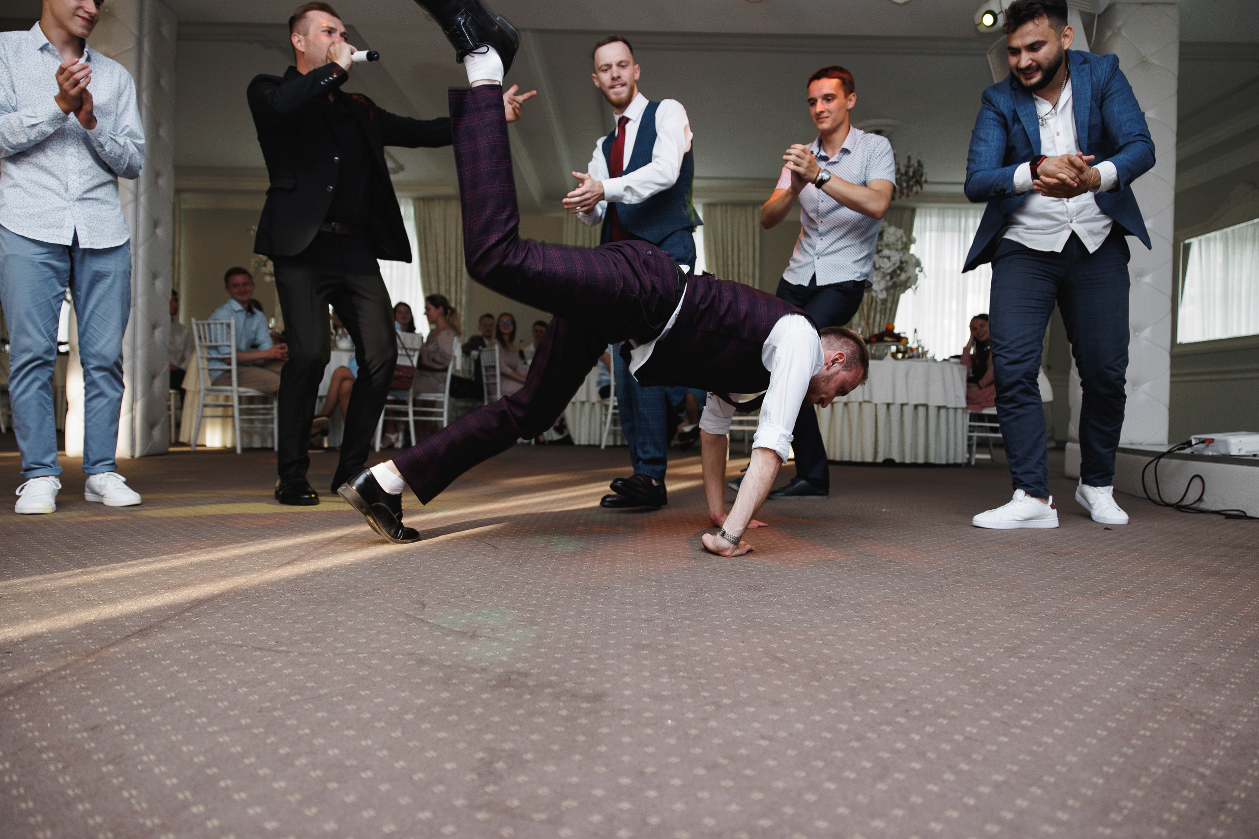 Чика-чика-чика-чика, ты-спелая клубника!. Галерея