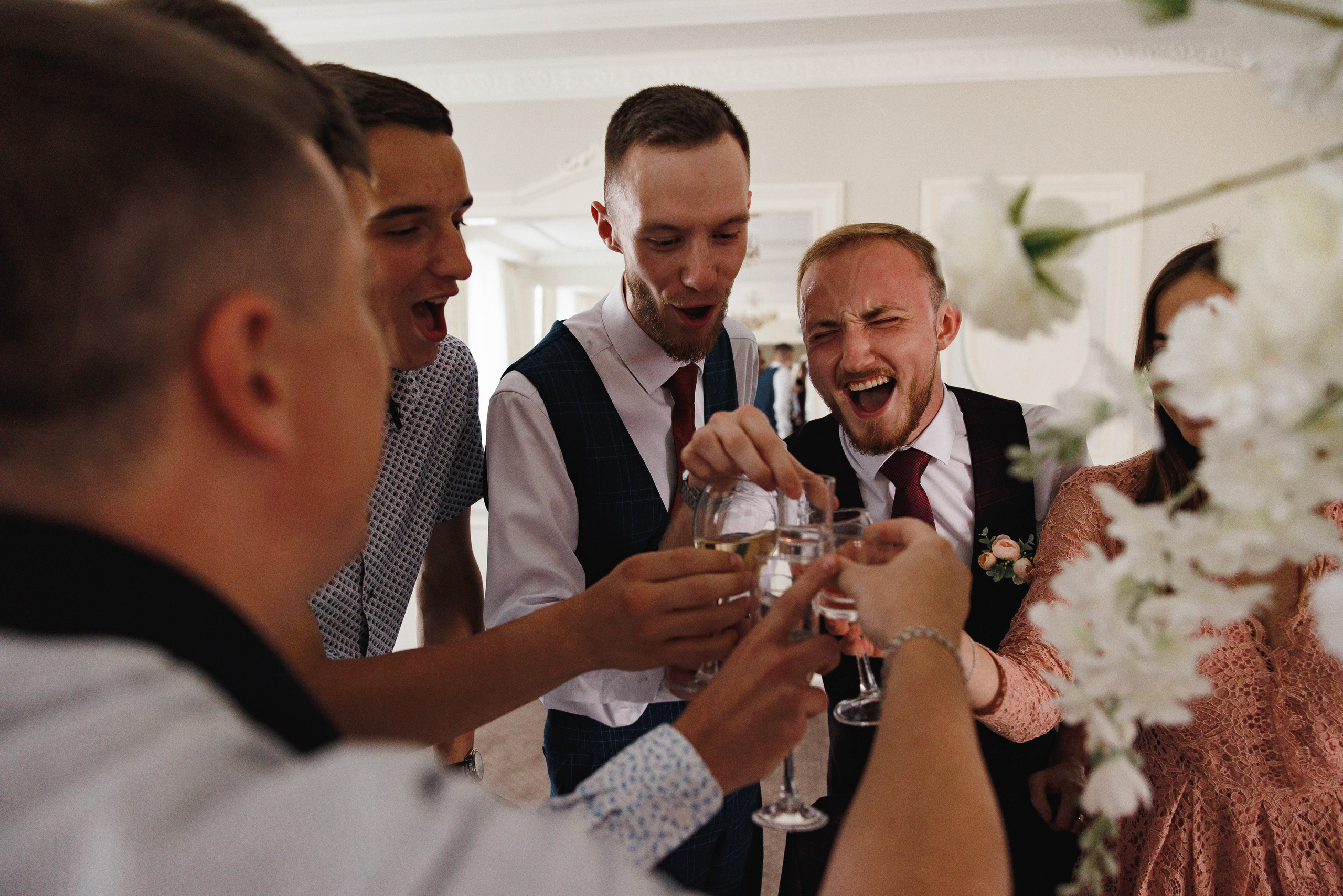 Чика-чика-чика-чика, ты-спелая клубника!. Галерея