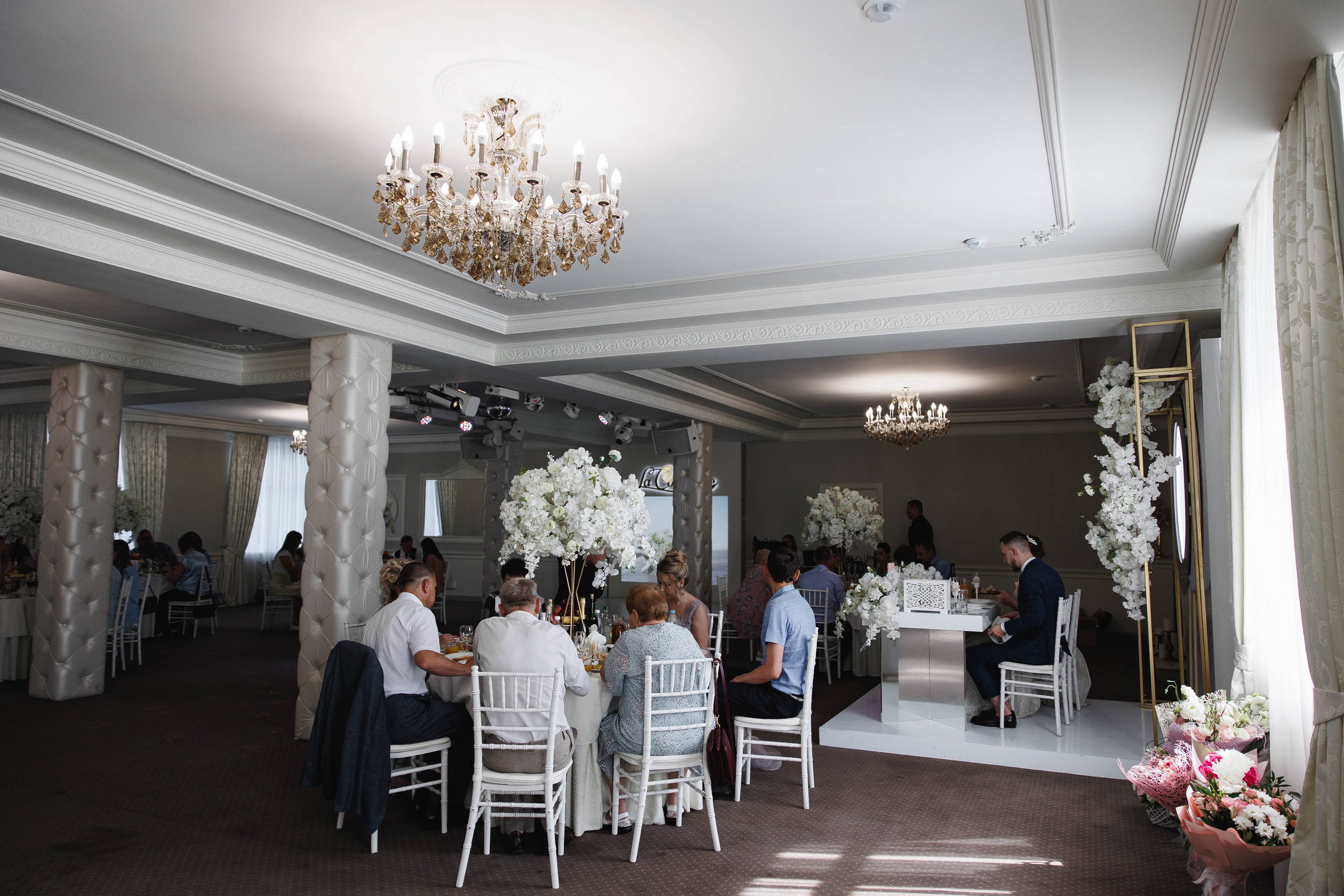 Чика-чика-чика-чика, ты-спелая клубника!. Галерея