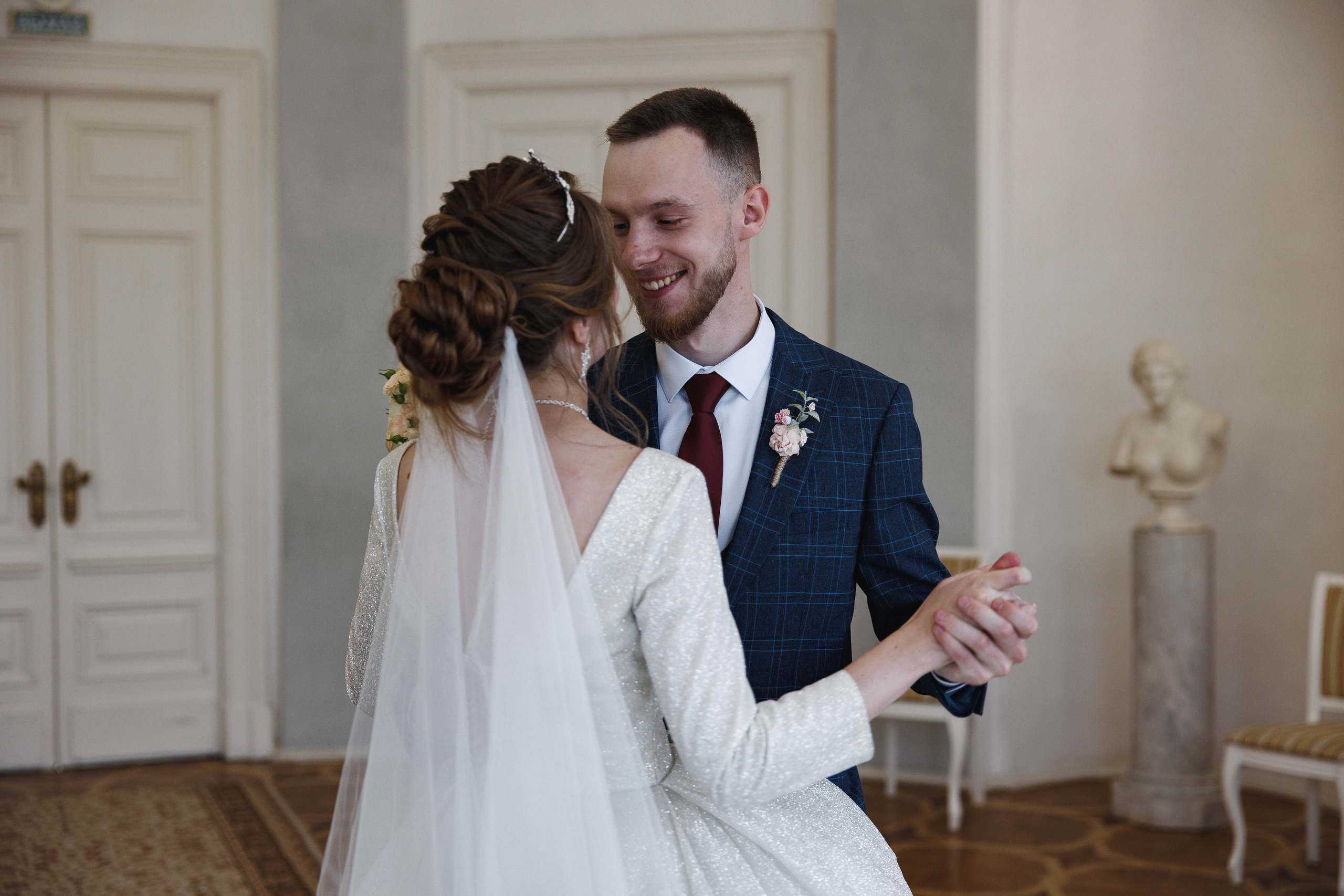 Чика-чика-чика-чика, ты-спелая клубника!. Галерея