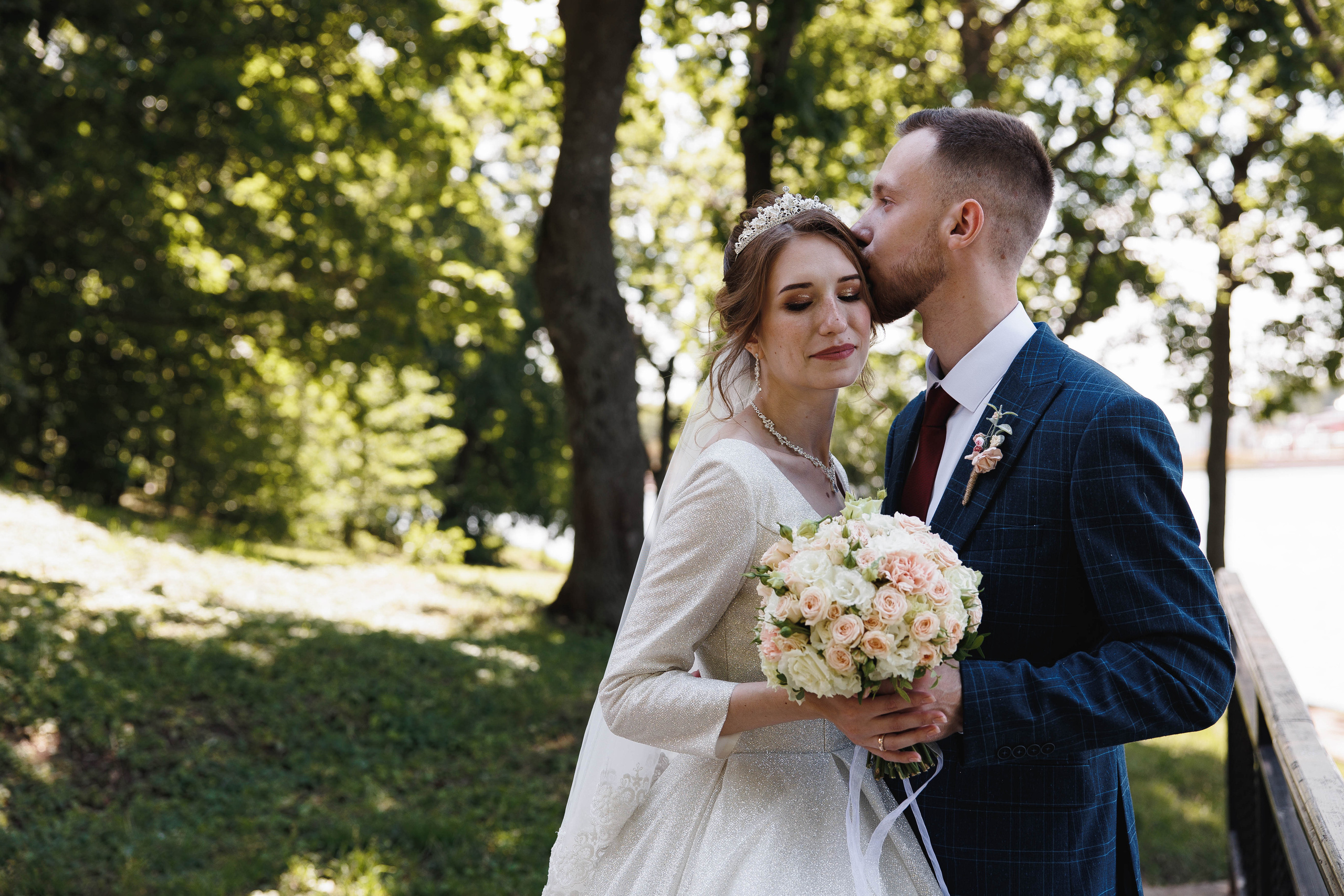 Чика-чика-чика-чика, ты-спелая клубника!. Галерея