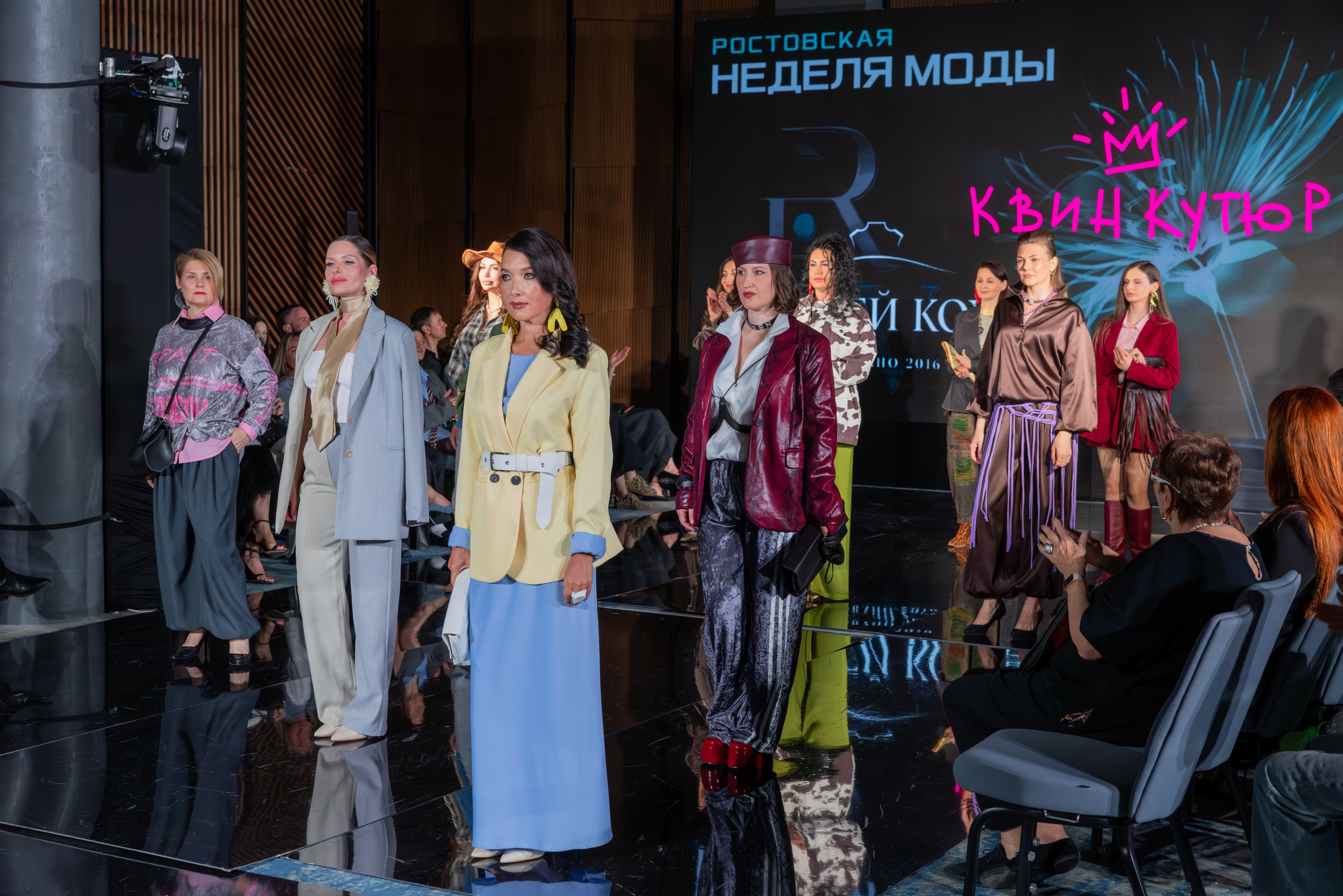 Репортажа съемка. Ростовская неделя моды. Фотограф Максим Калинченко