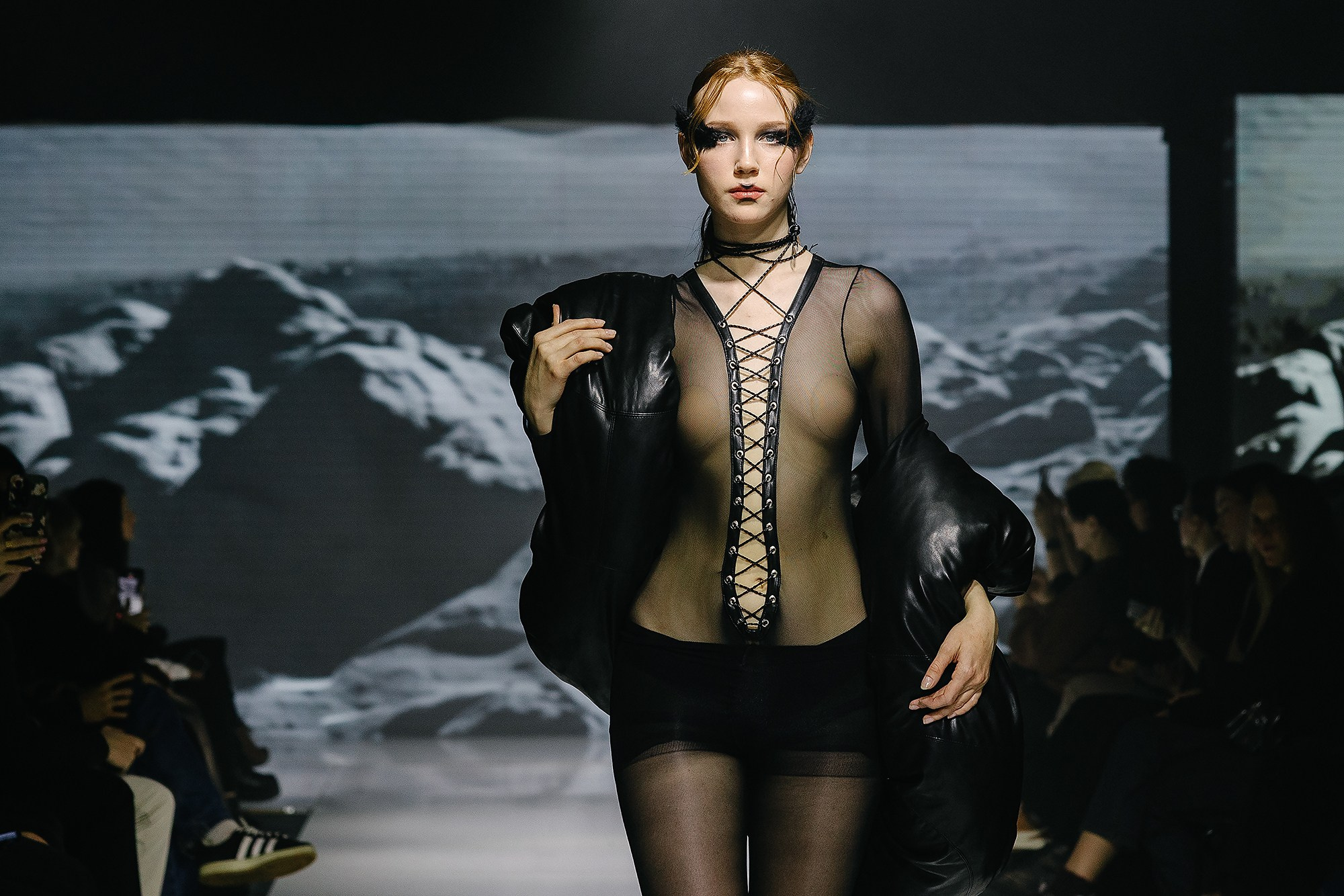 Неделя моды FW 23сез г. Екатеринбург. Семейный и репортажный фотограф Наташа Давыдова