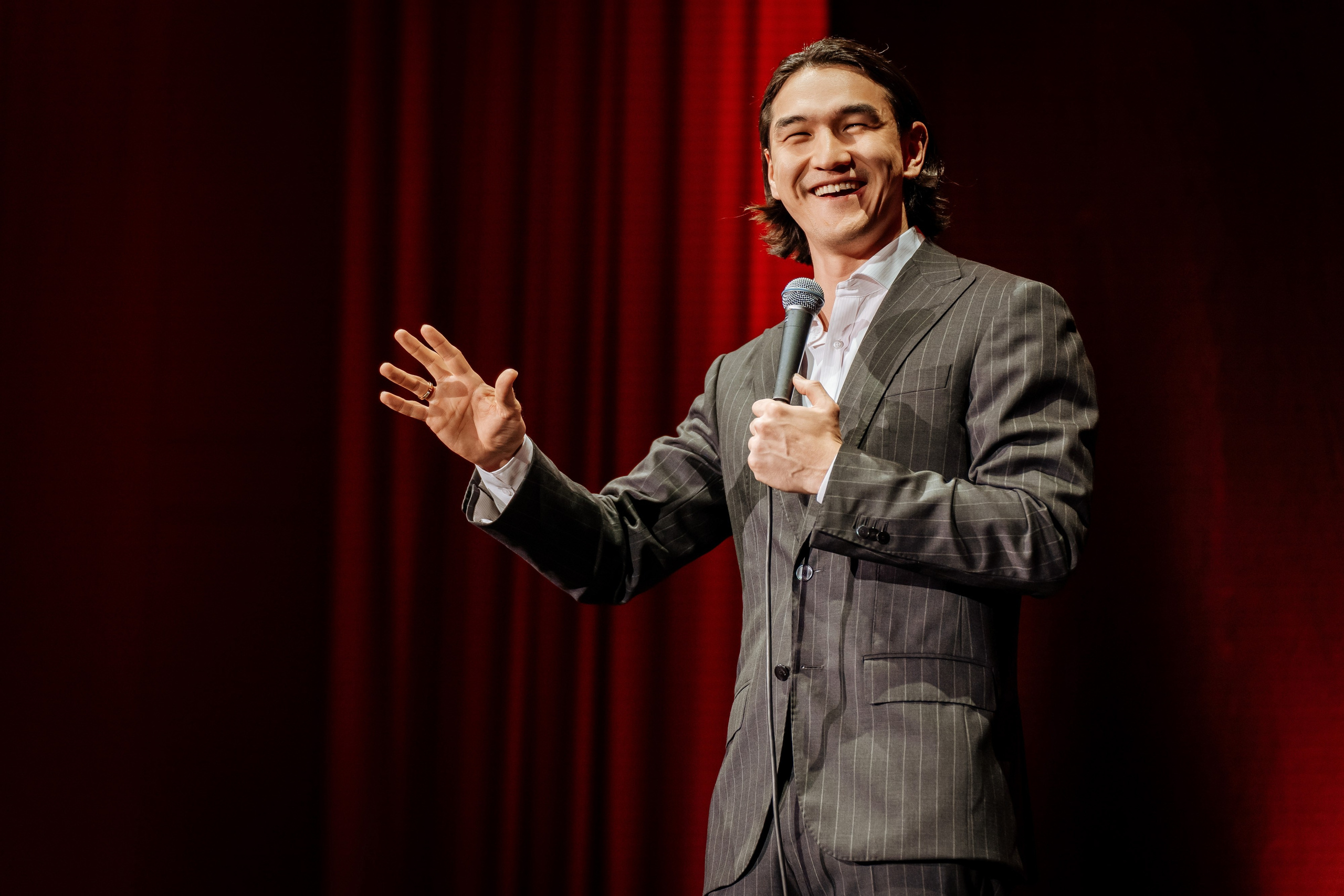 Сольный концерт Нурлана Сабурова. Свадебный и репортажный, фуд фотограф в Новороссийске Евгений Александриди