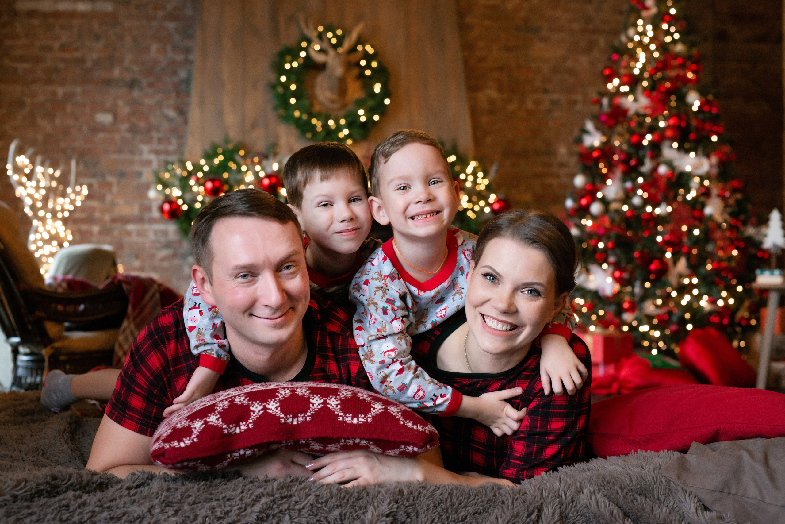 Новогодняя классика. Портретный, семейный и свадебный фотограф в Санкт-Петербурге и в Пушкине Ширяев Денис