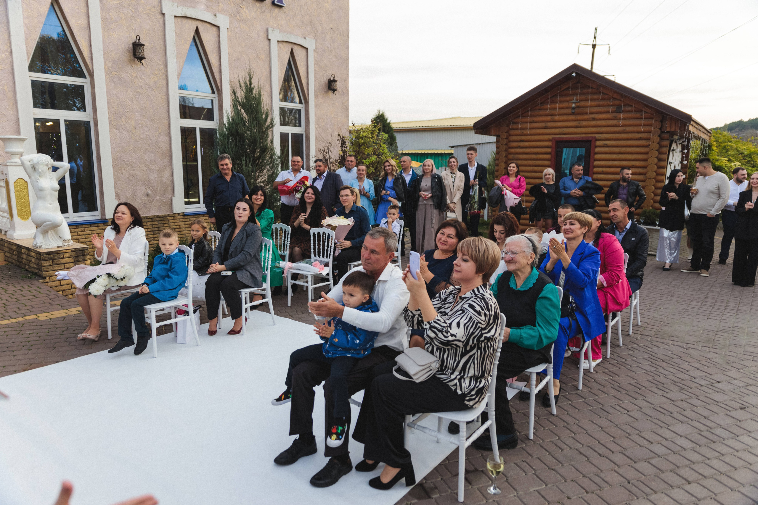 Ирина и Денис. Свадебный фотограф Мироманов Николай в Крыму