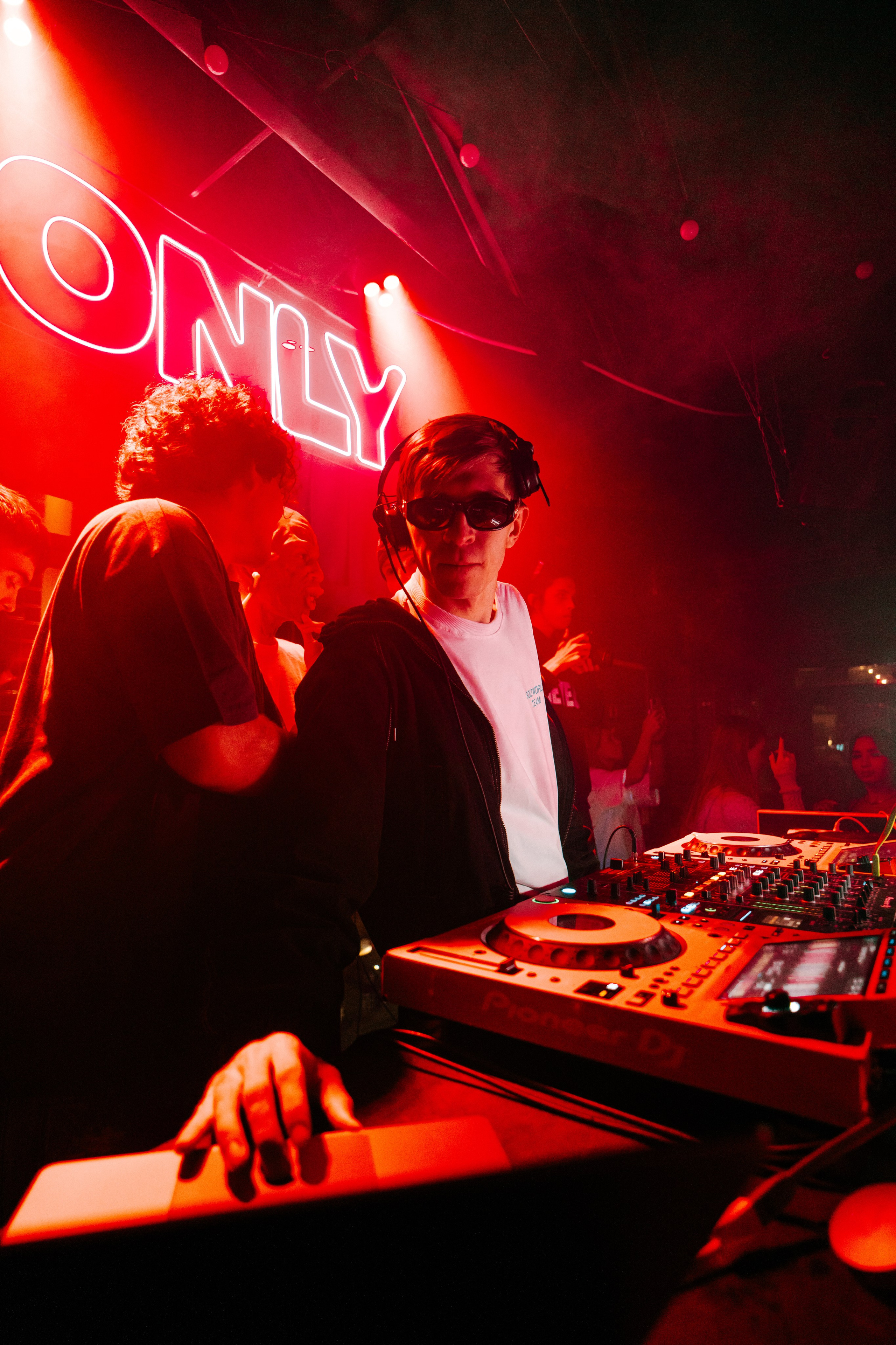 Only Birthday Party & 2HUG + Secret Guest / @Небесный сад. Концертный фотограф в Краснодаре