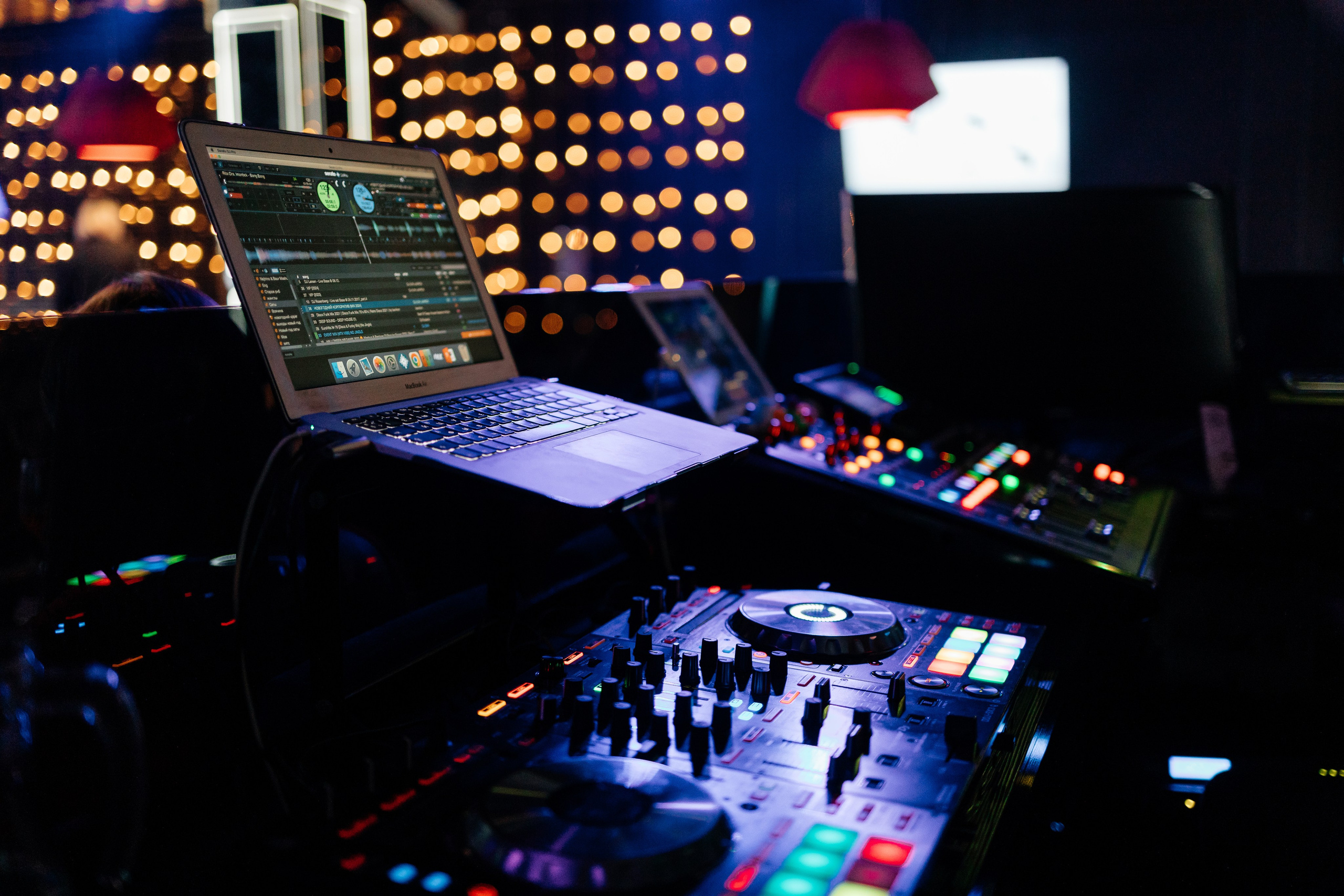 Freelance party 2024. Фотограф Семён Гнеушев