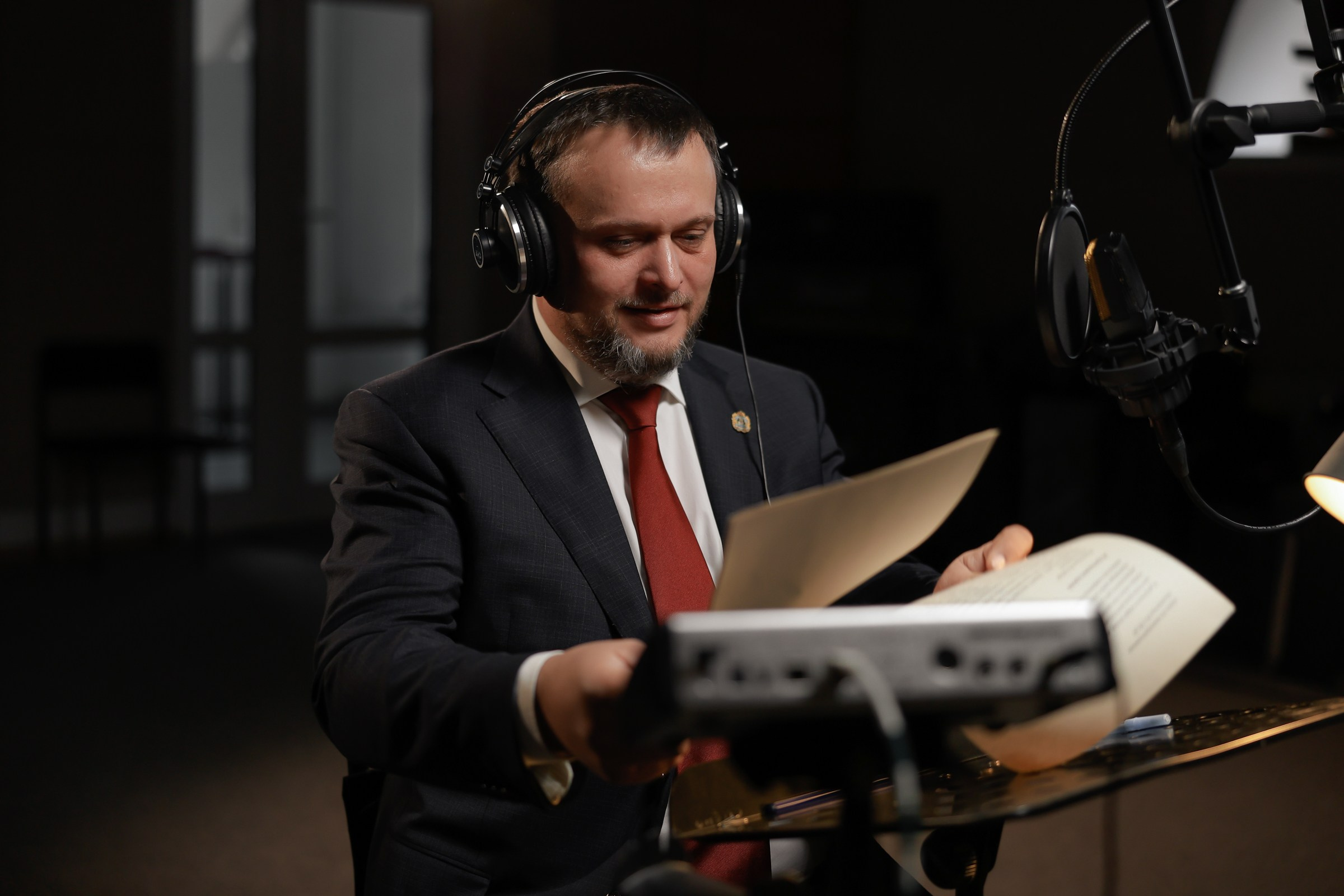 Запись гостей для аудиогида. 2023. Свадебный фотограф Великий Новгород Станислав Кособудский