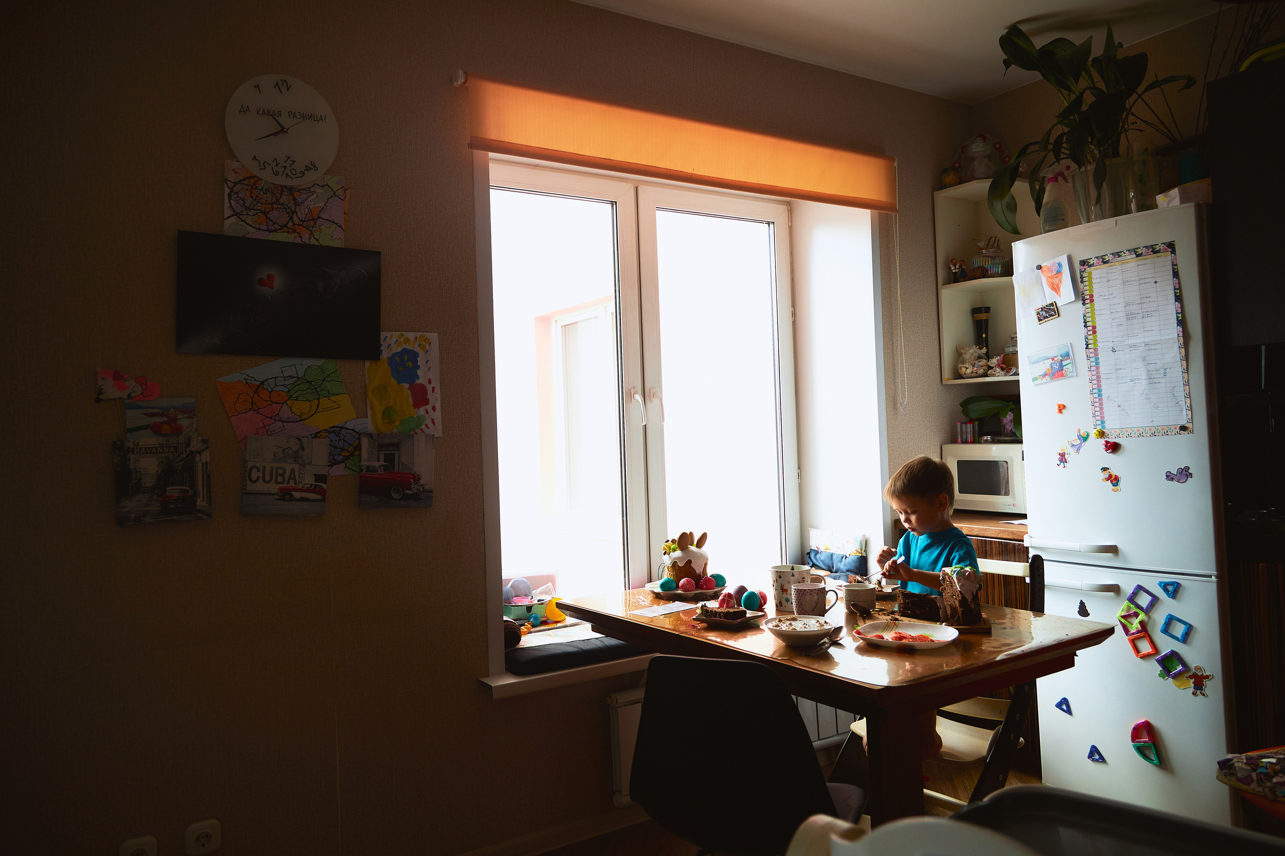 Пасхальные приготовления с детьми. Фотограф Жанна Лефлер